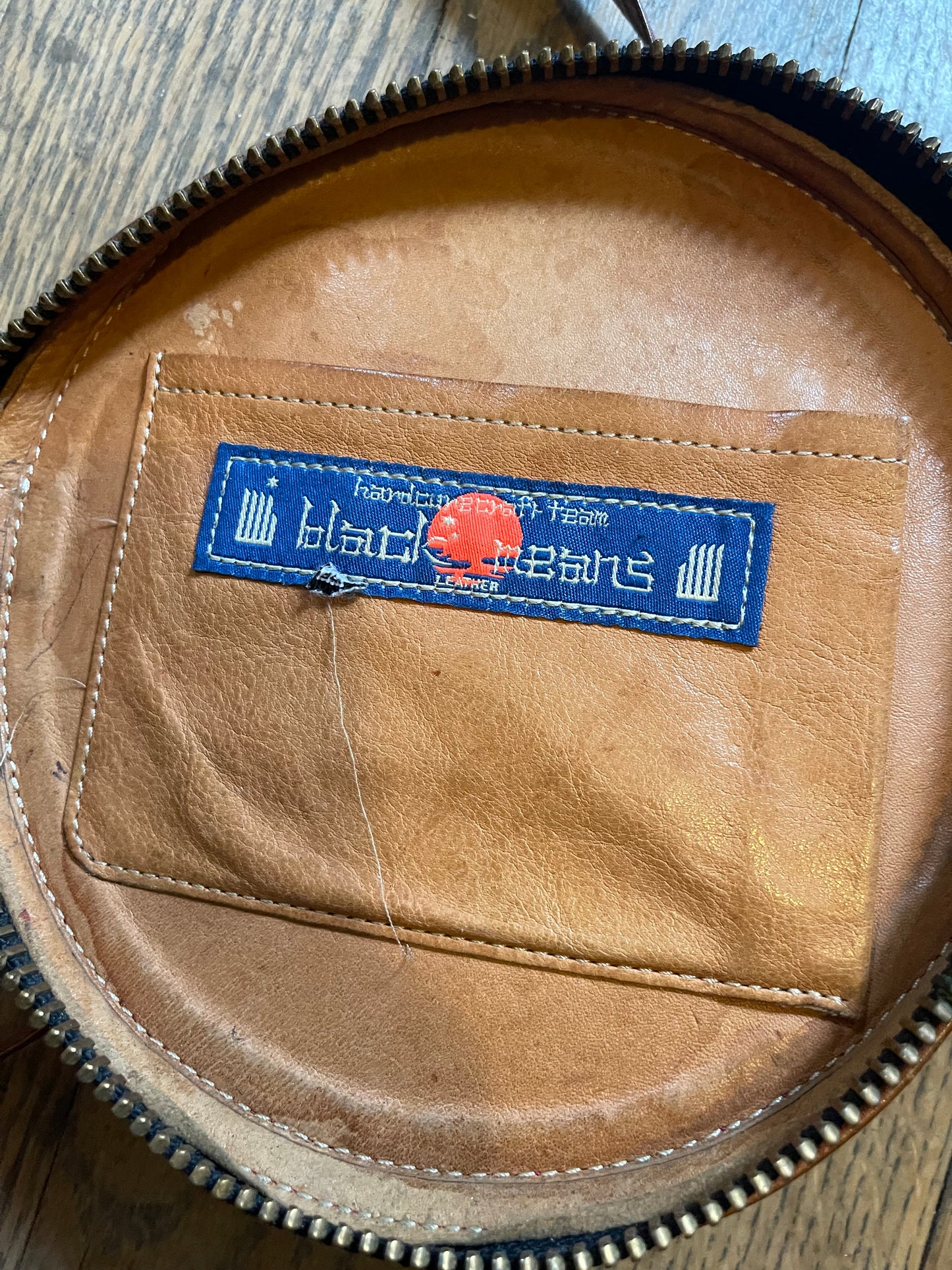 Blackmeans coin pouch shoulder bag