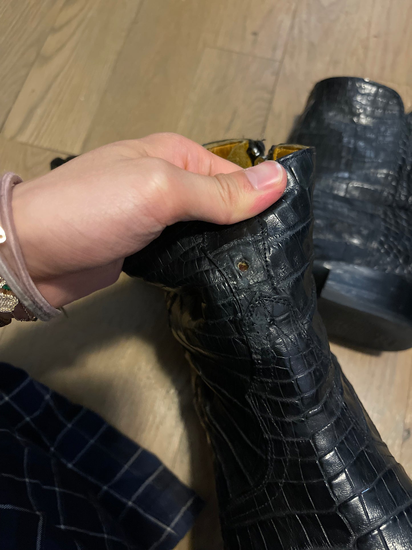 Unbranded crocodile boots