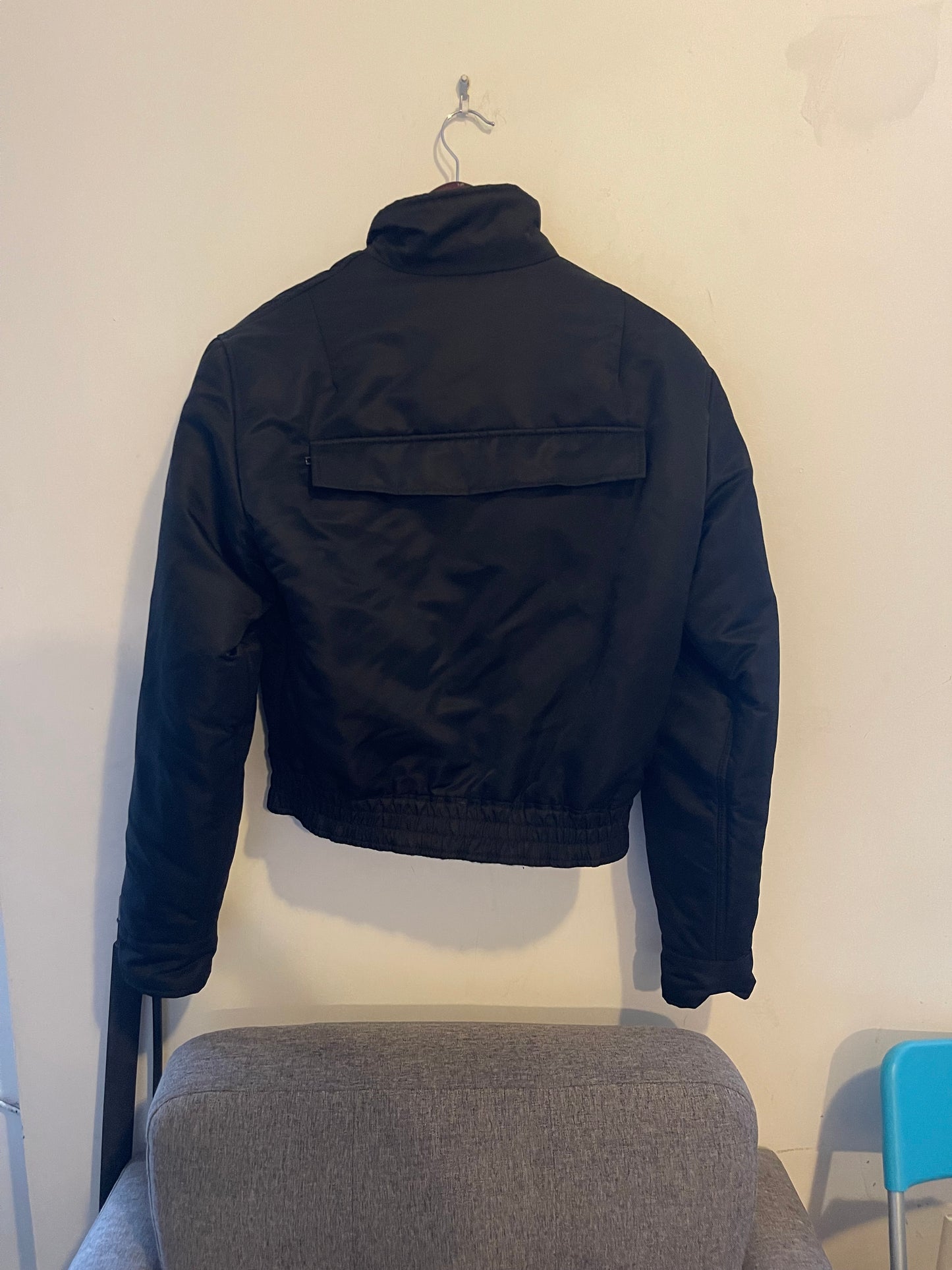 Vetements AW18 military police jacket