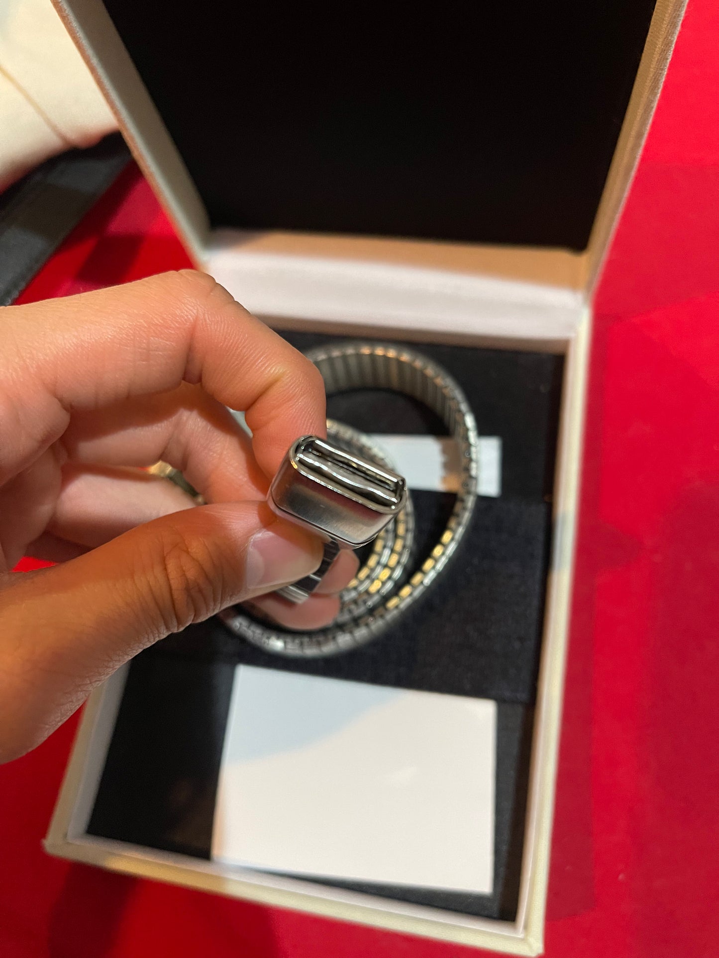 Peter do faceless watch belt need repair