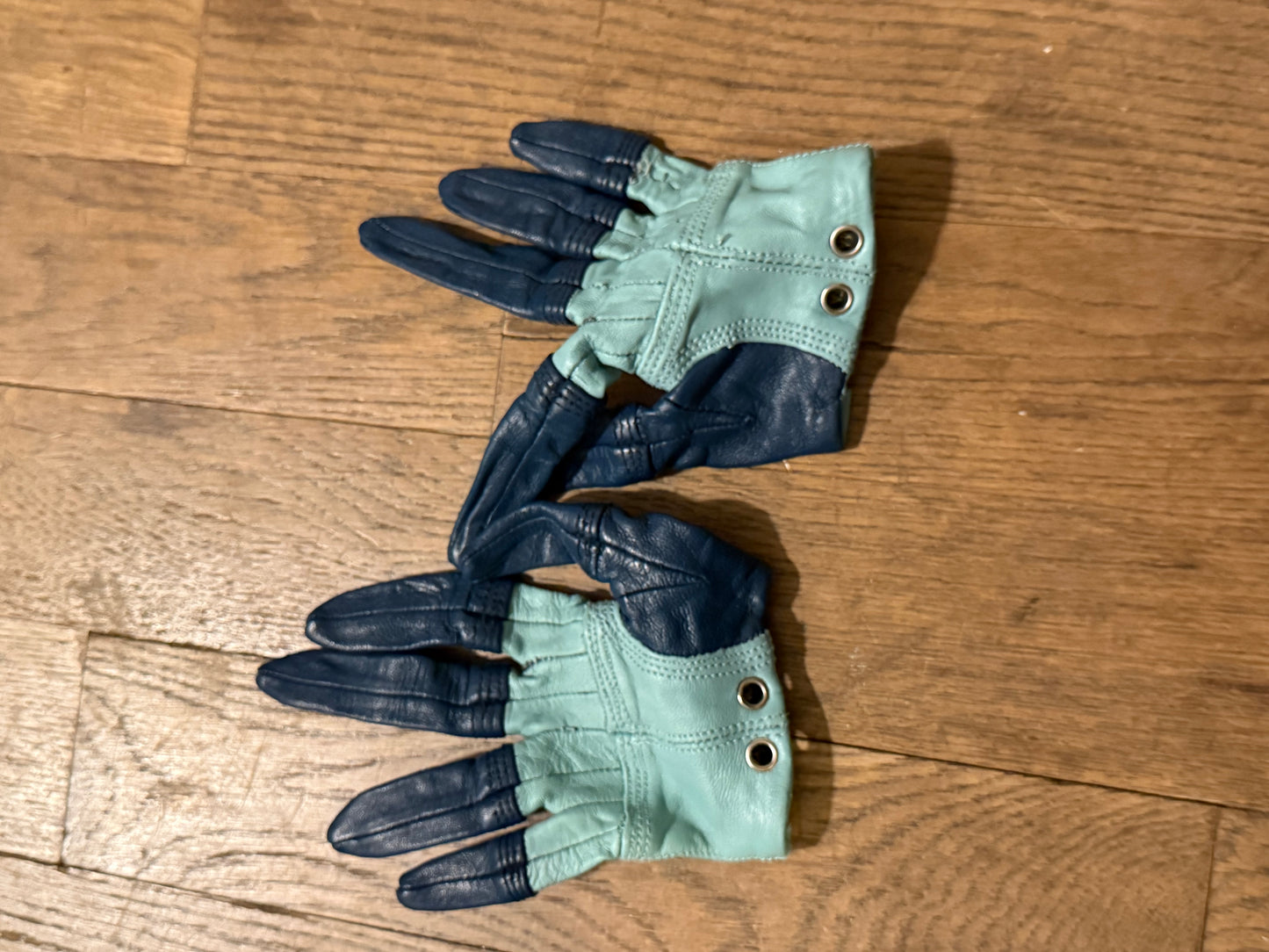 Soma Fantanin first release half glove