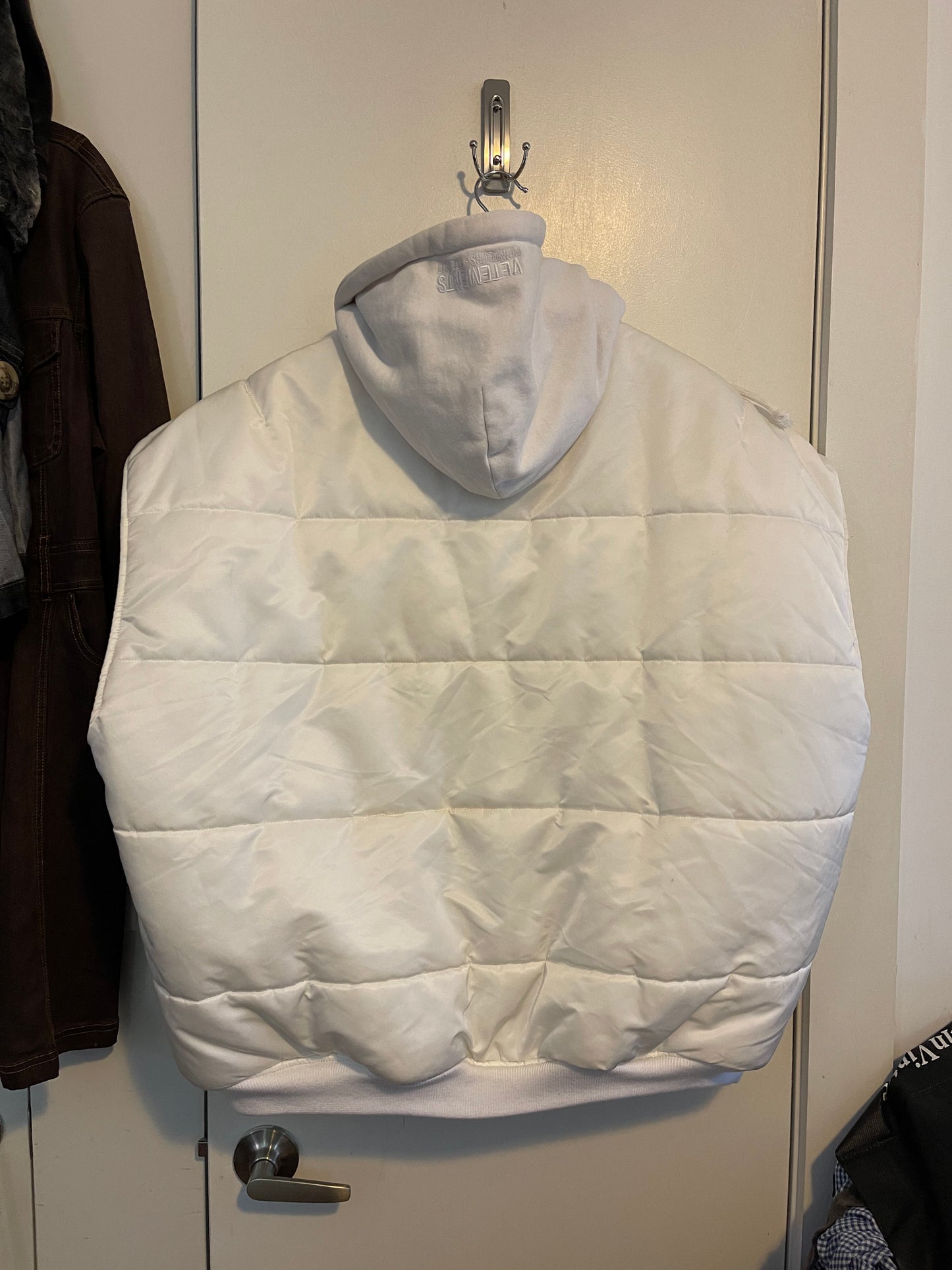 Vetements AW17 alpha industries puffer vest