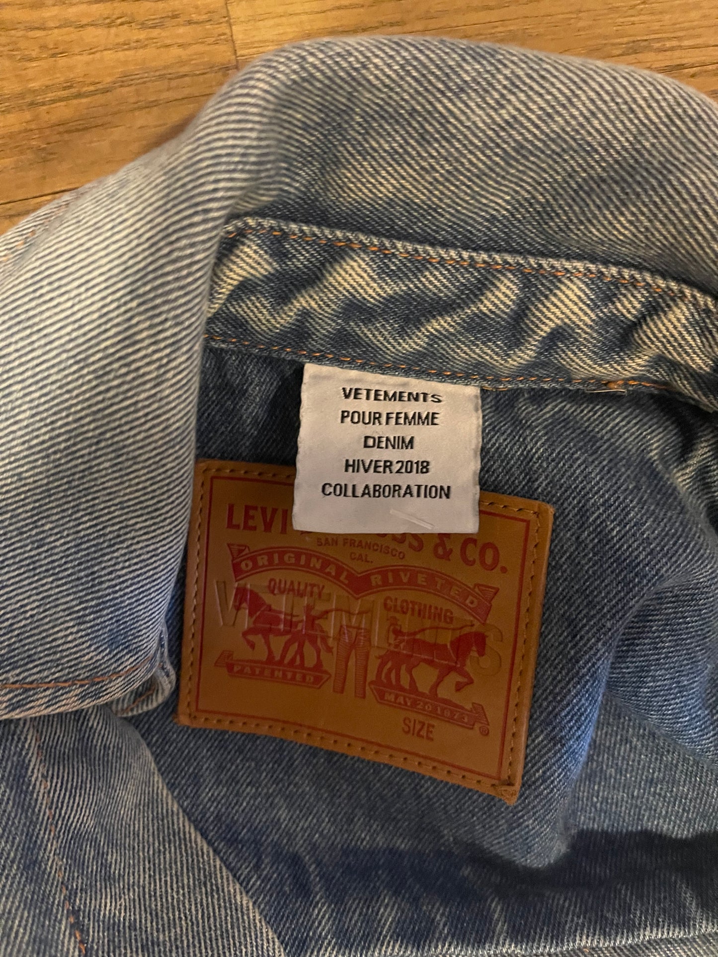 Vetements X Levi’s denim aw18 jacket