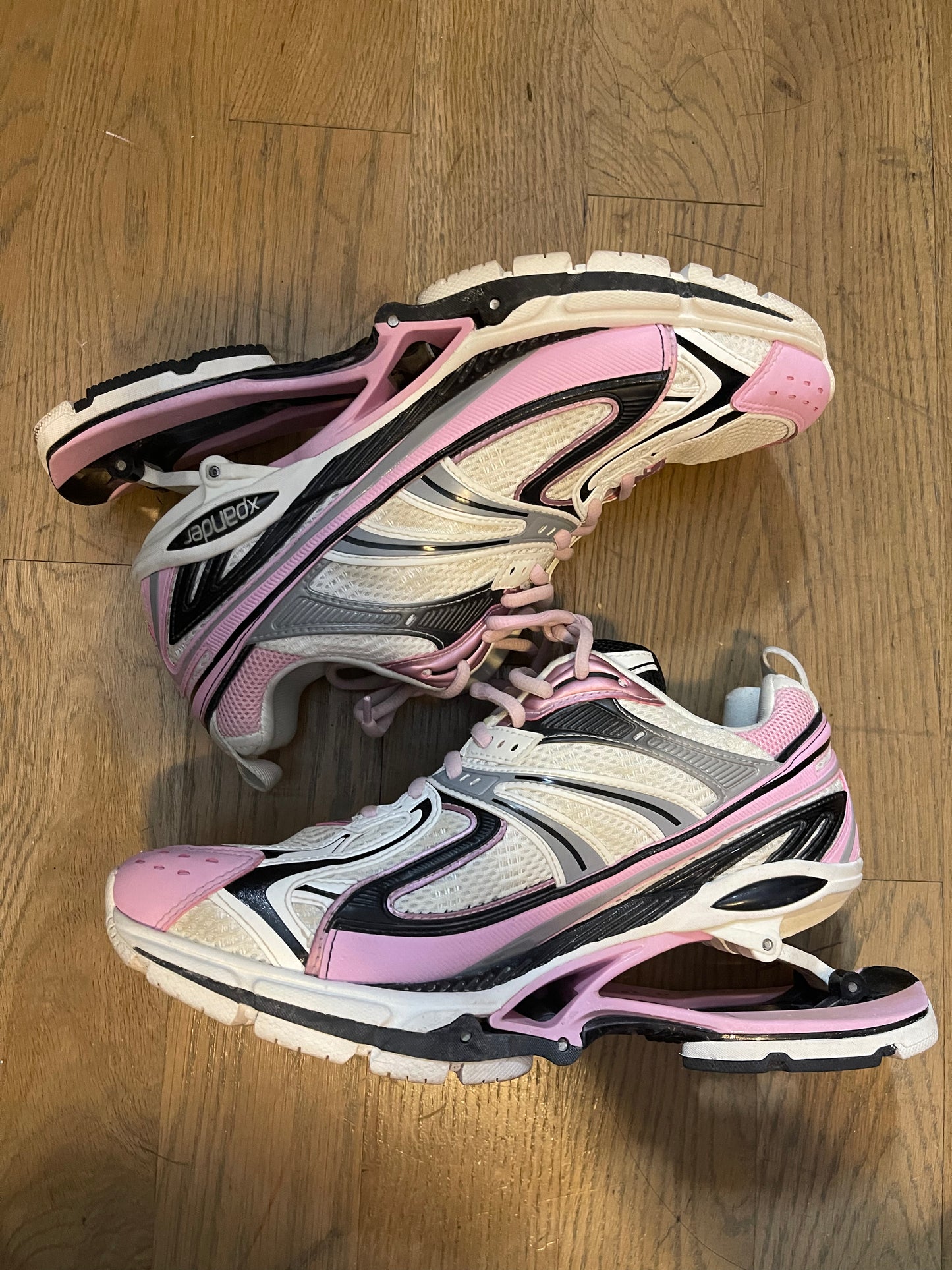 Balenciaga xpander afterworld