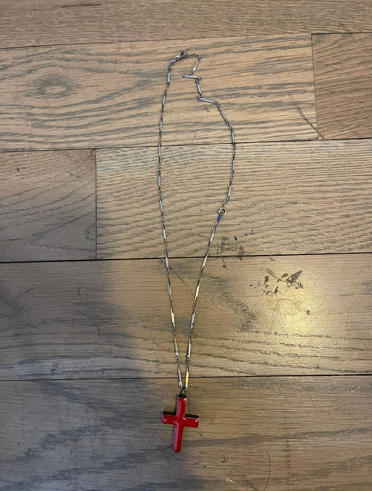 Undercover aw97 leaf cross necklace