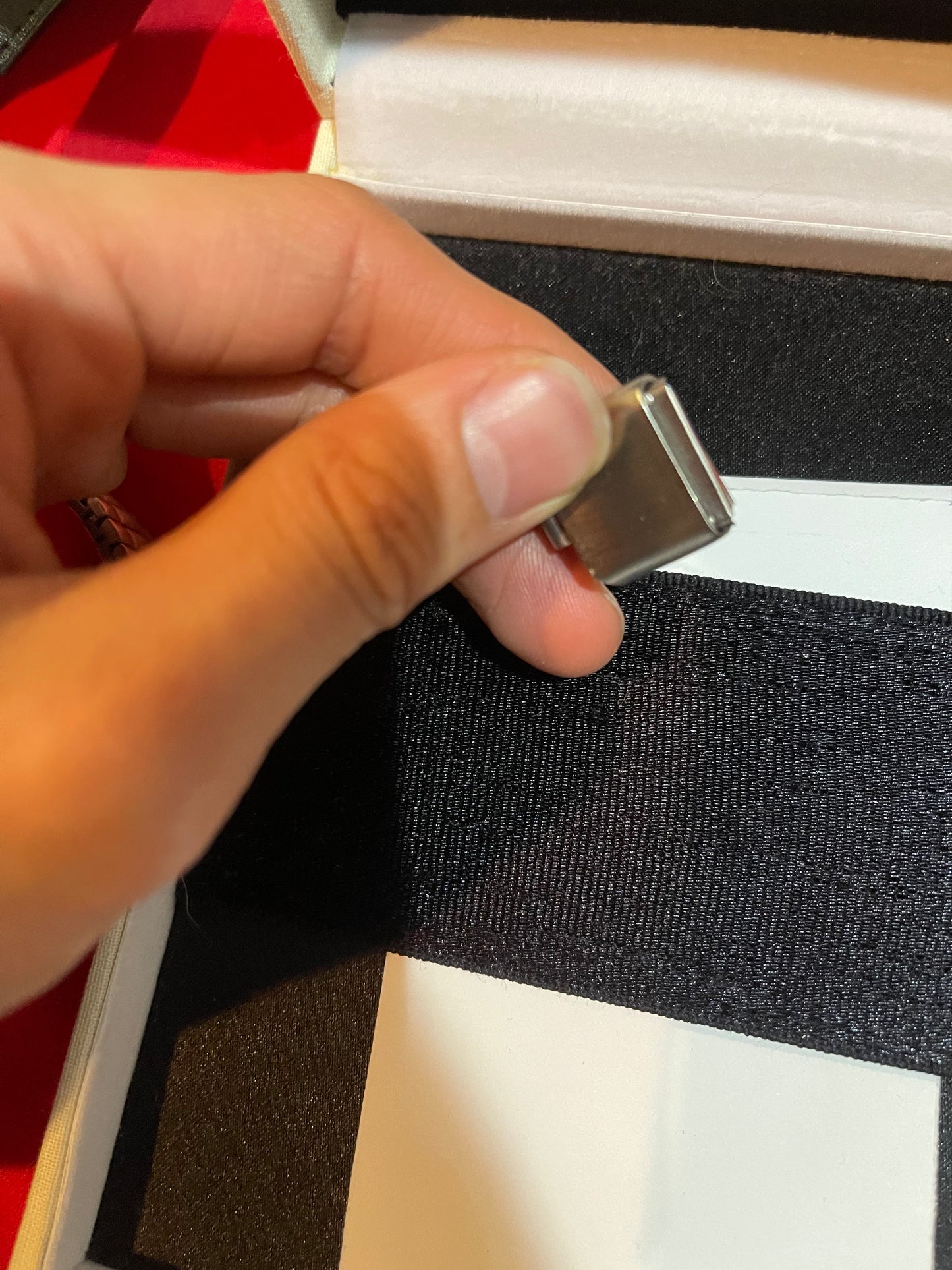 Peter do faceless watch belt need repair