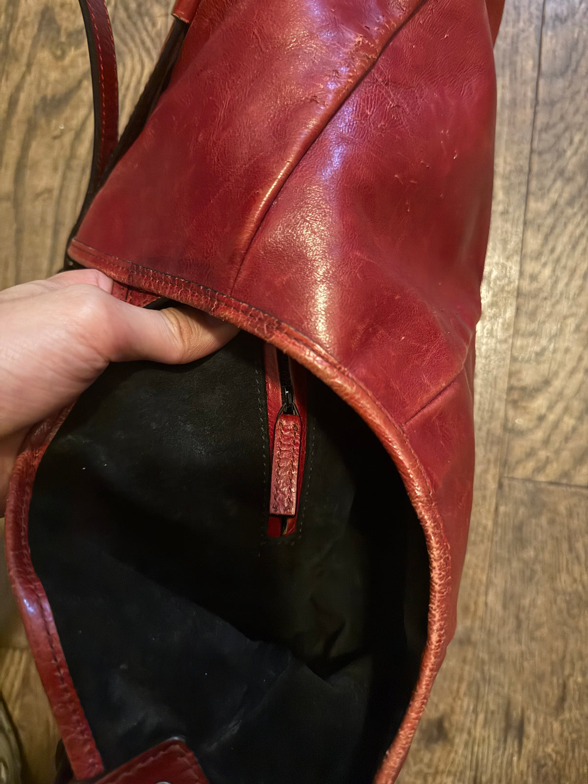 Yves Saint Laurent rive gauche Mombasa bag in red