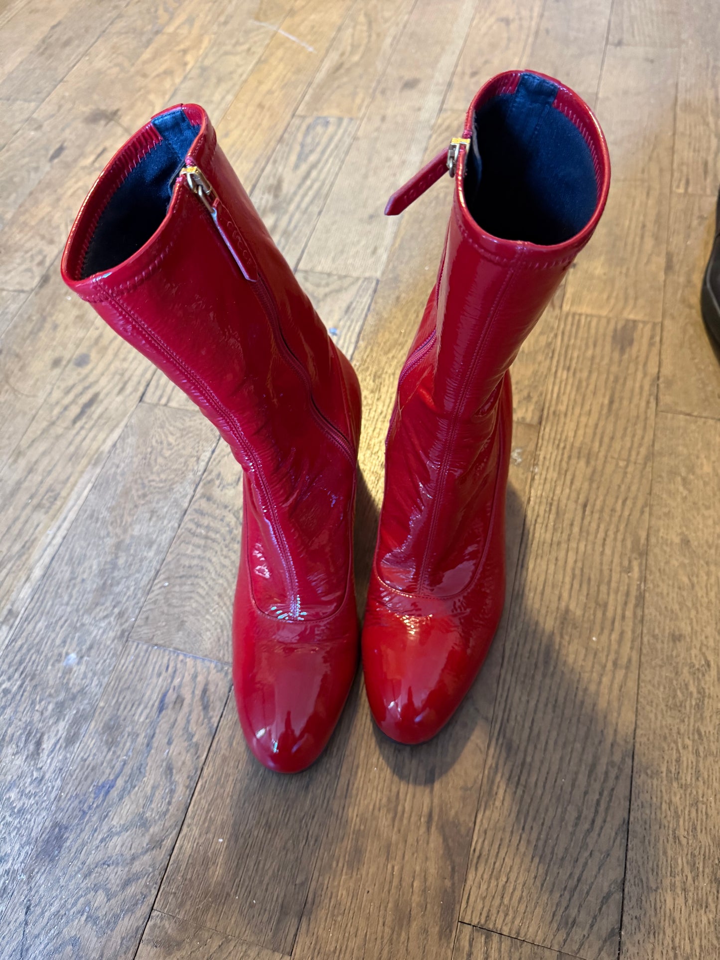 Gucci patent leather cruise heels