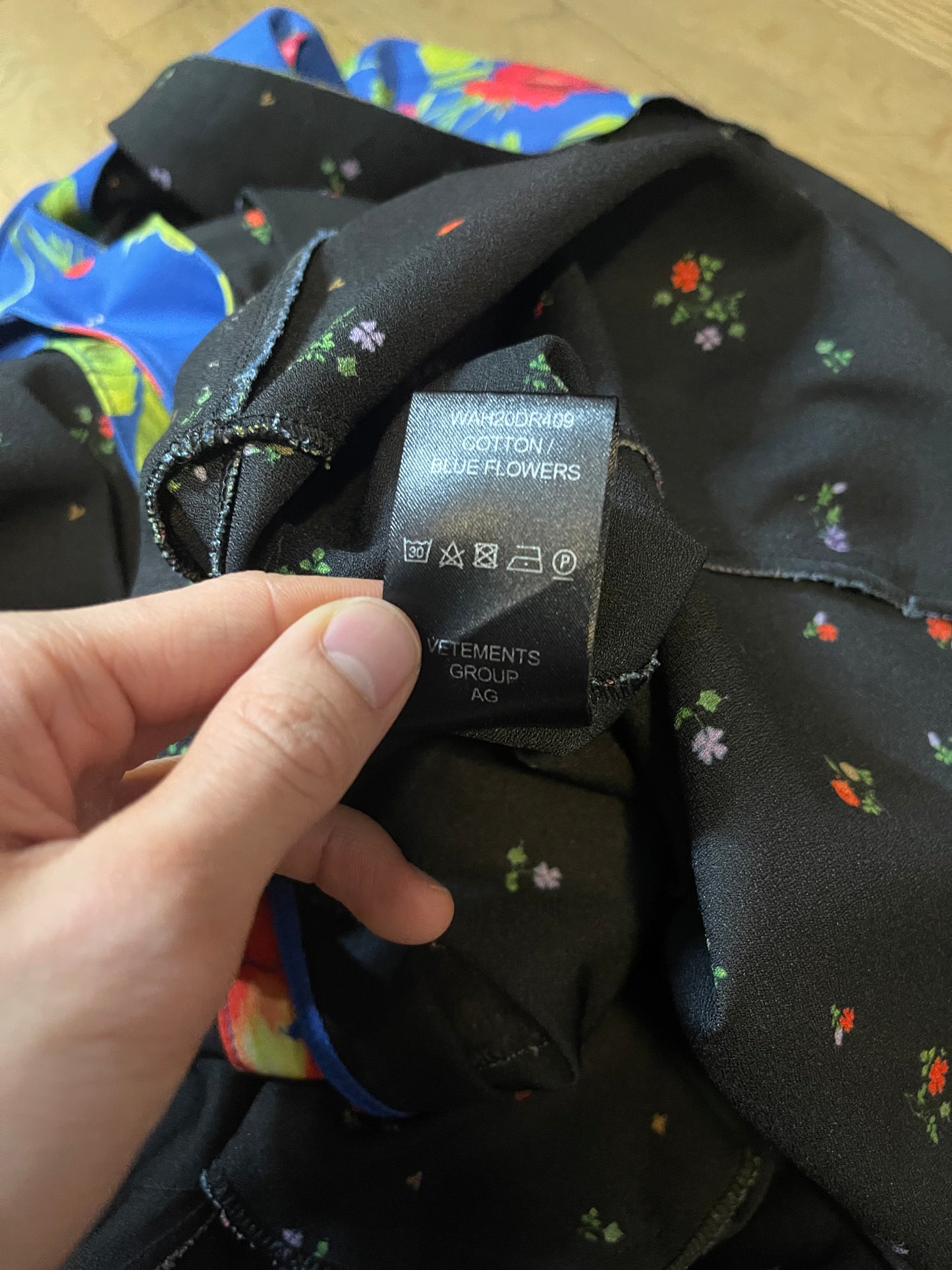 Vetements aw19 floral anarchy hoodie dress