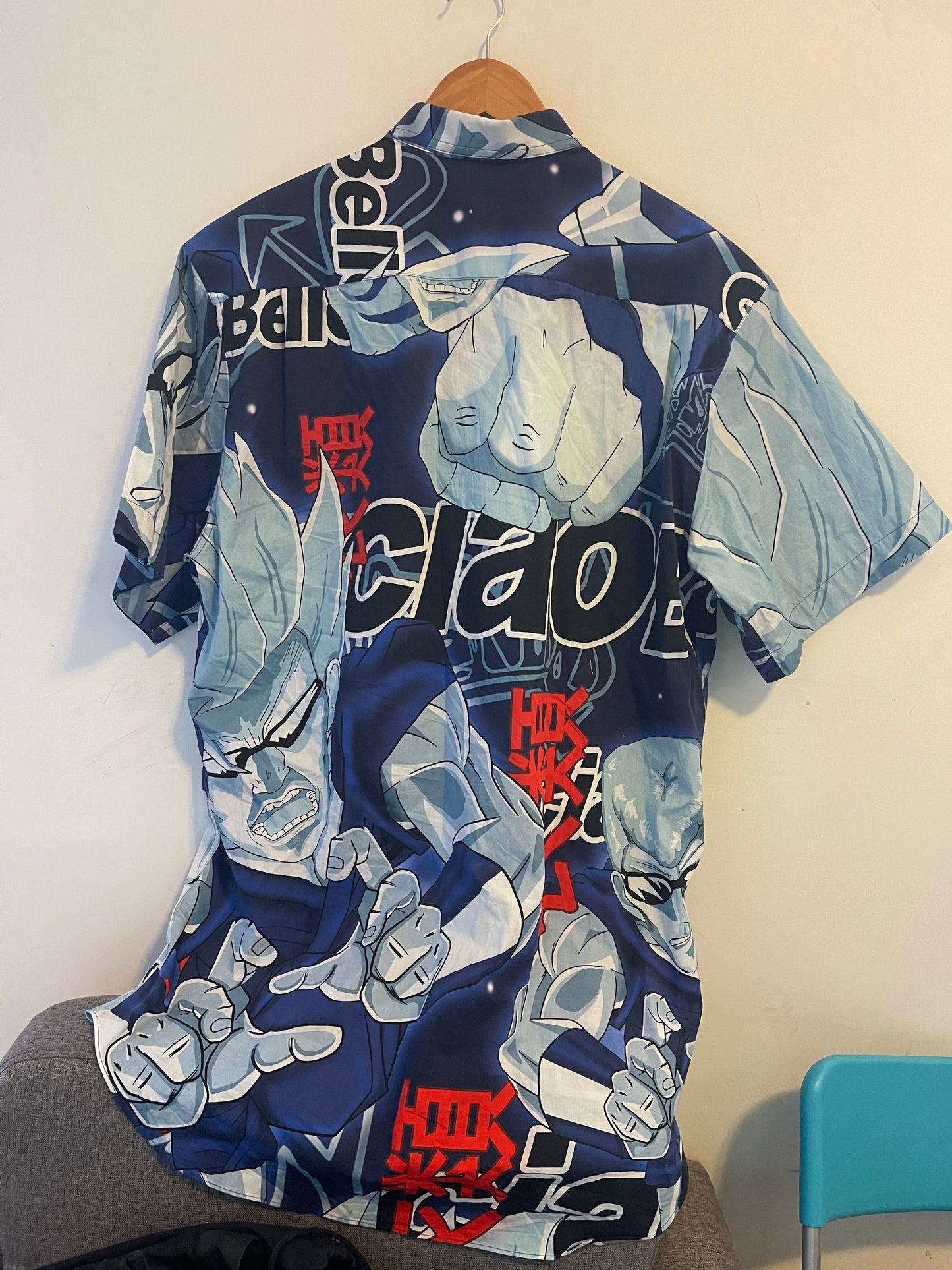 Vetements AW19 anime print jojo shirt