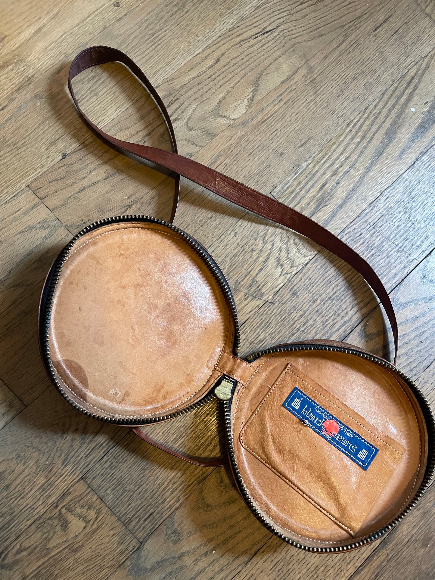 Blackmeans coin pouch shoulder bag