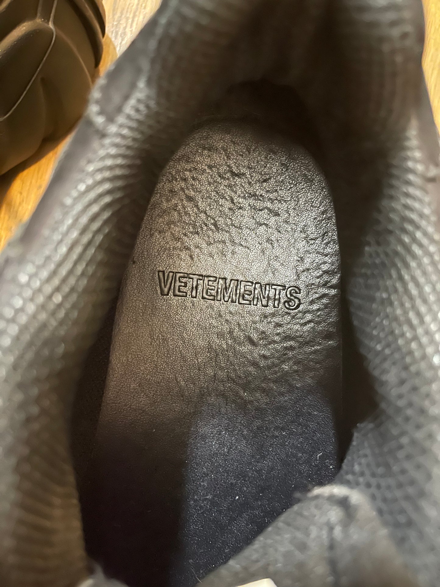 Vetements swears black platform sneaker