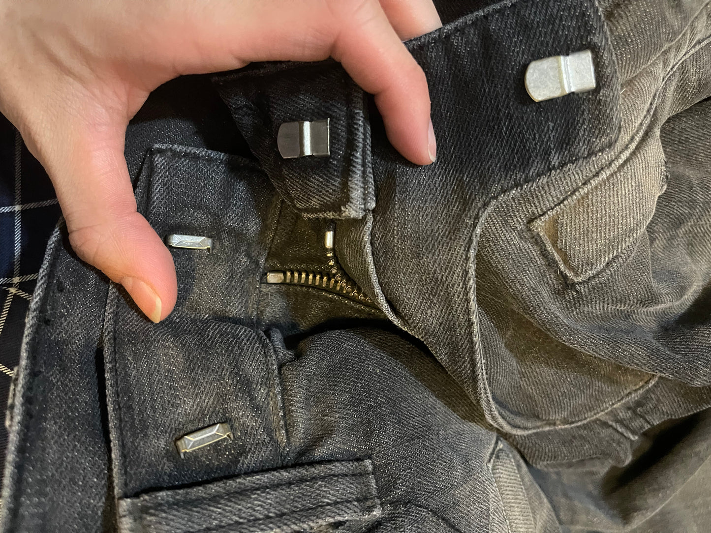 Balmain decarnin eagle moto knee pants