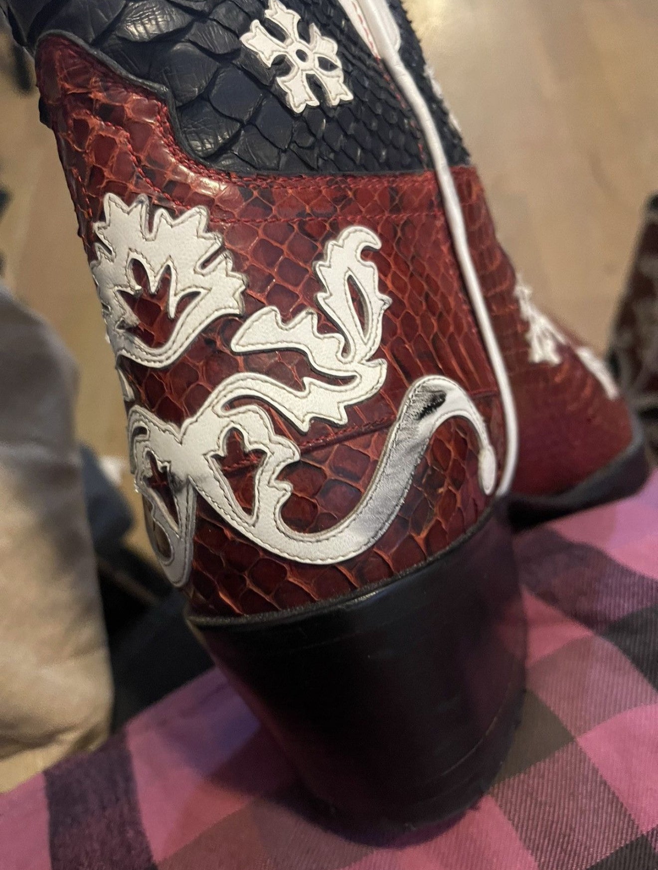 Gucci python SS00 red and white cowboy boots