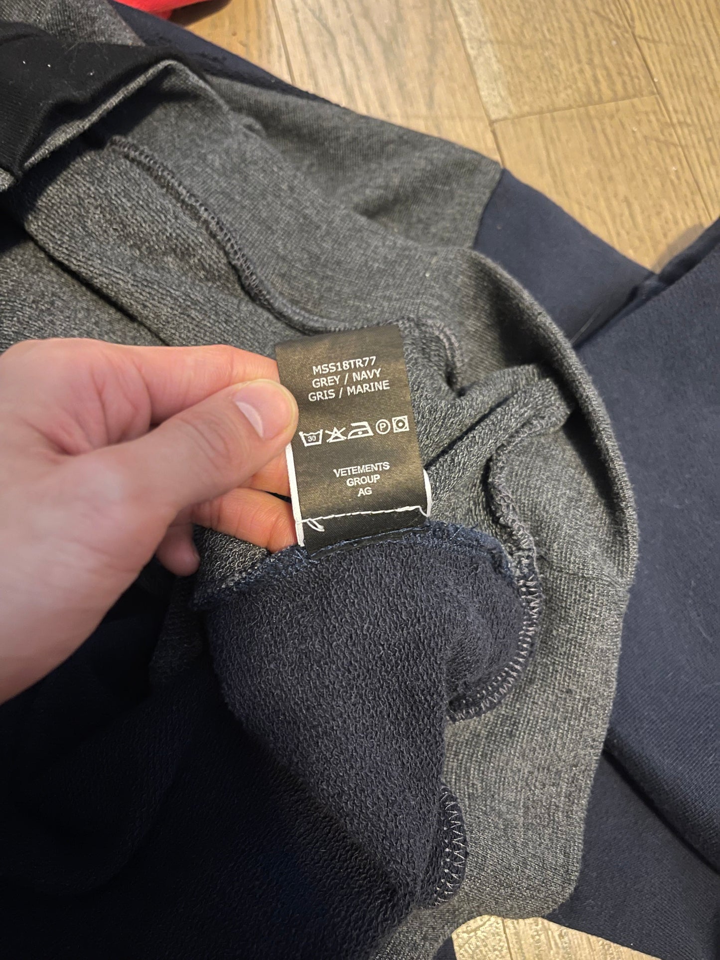Vetements UFO reversible hoodie