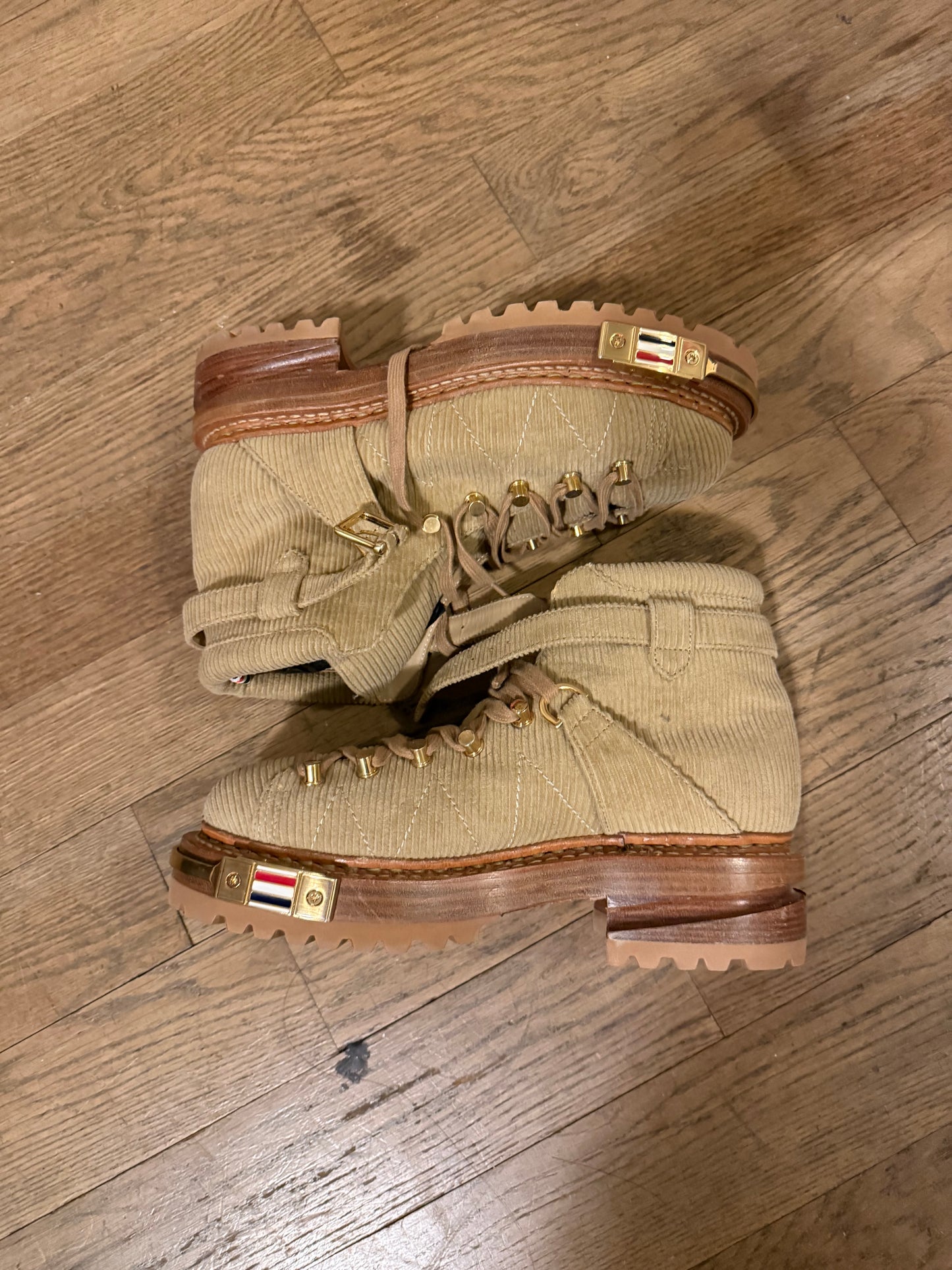 Thom Browne Corduroy ski boots