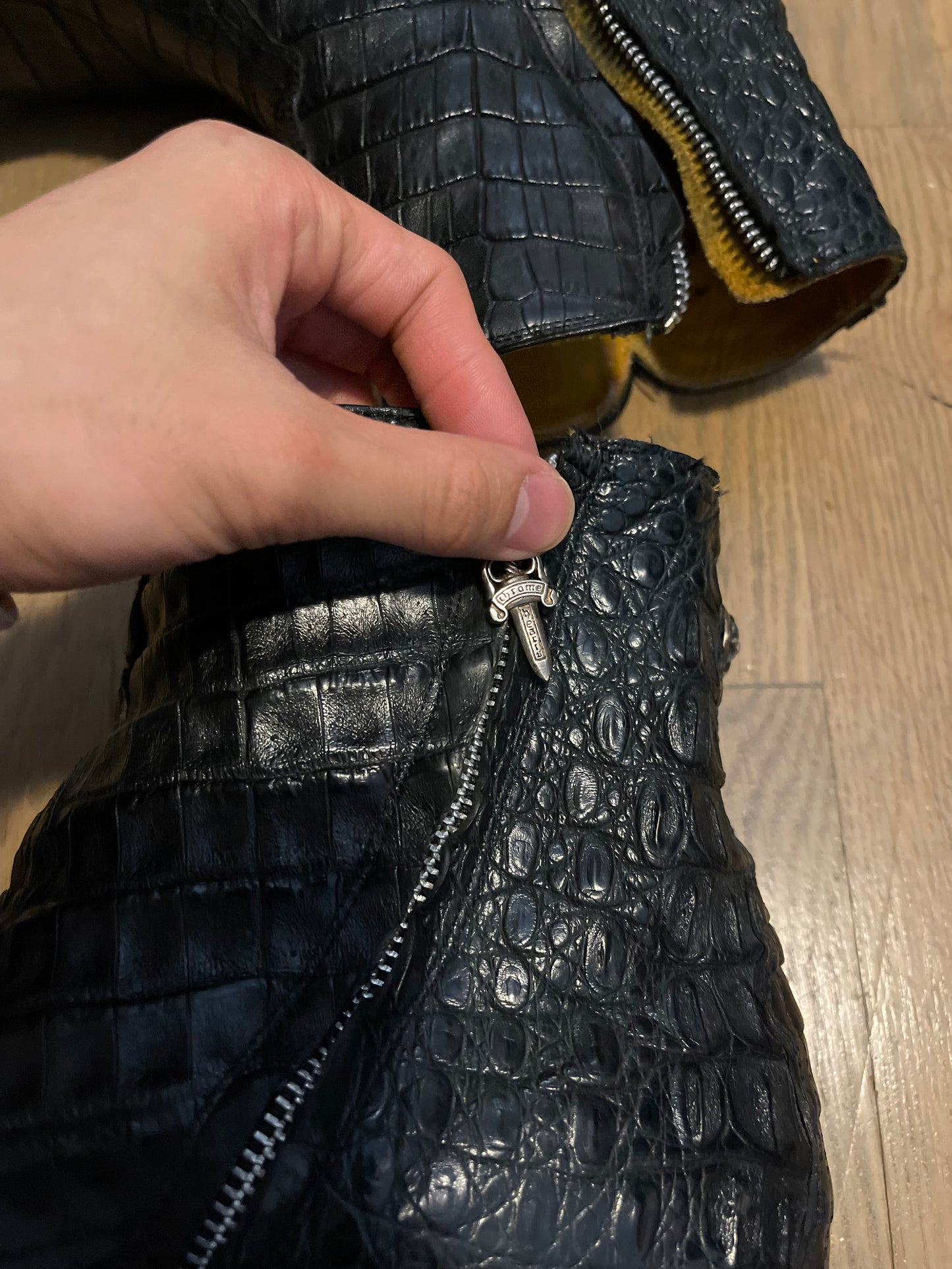Unbranded crocodile boots