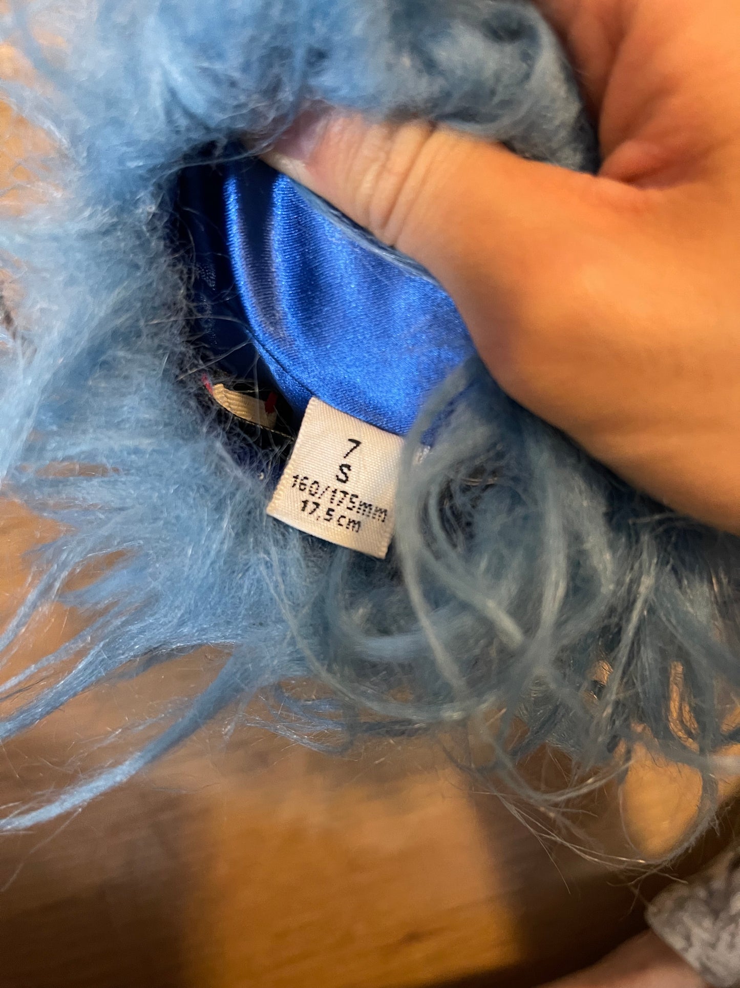Gucci faux fur gloves