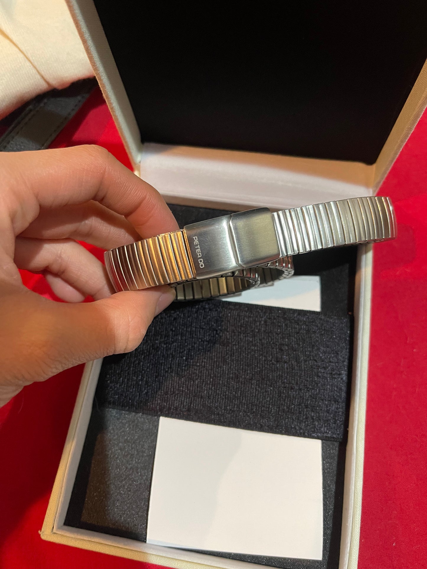 Peter do faceless watch belt need repair