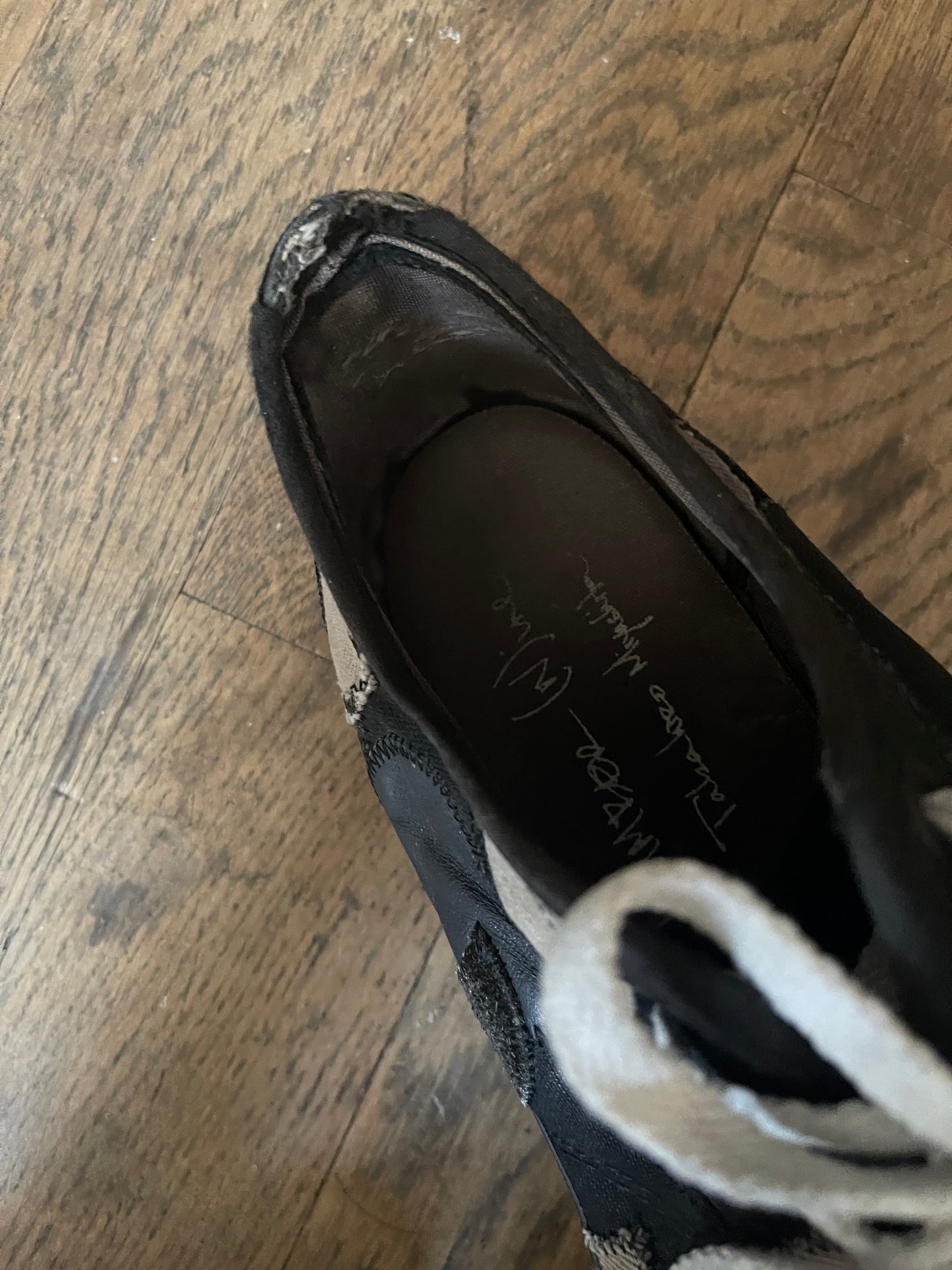 Number (n)ine AW03 crying heart patch converses