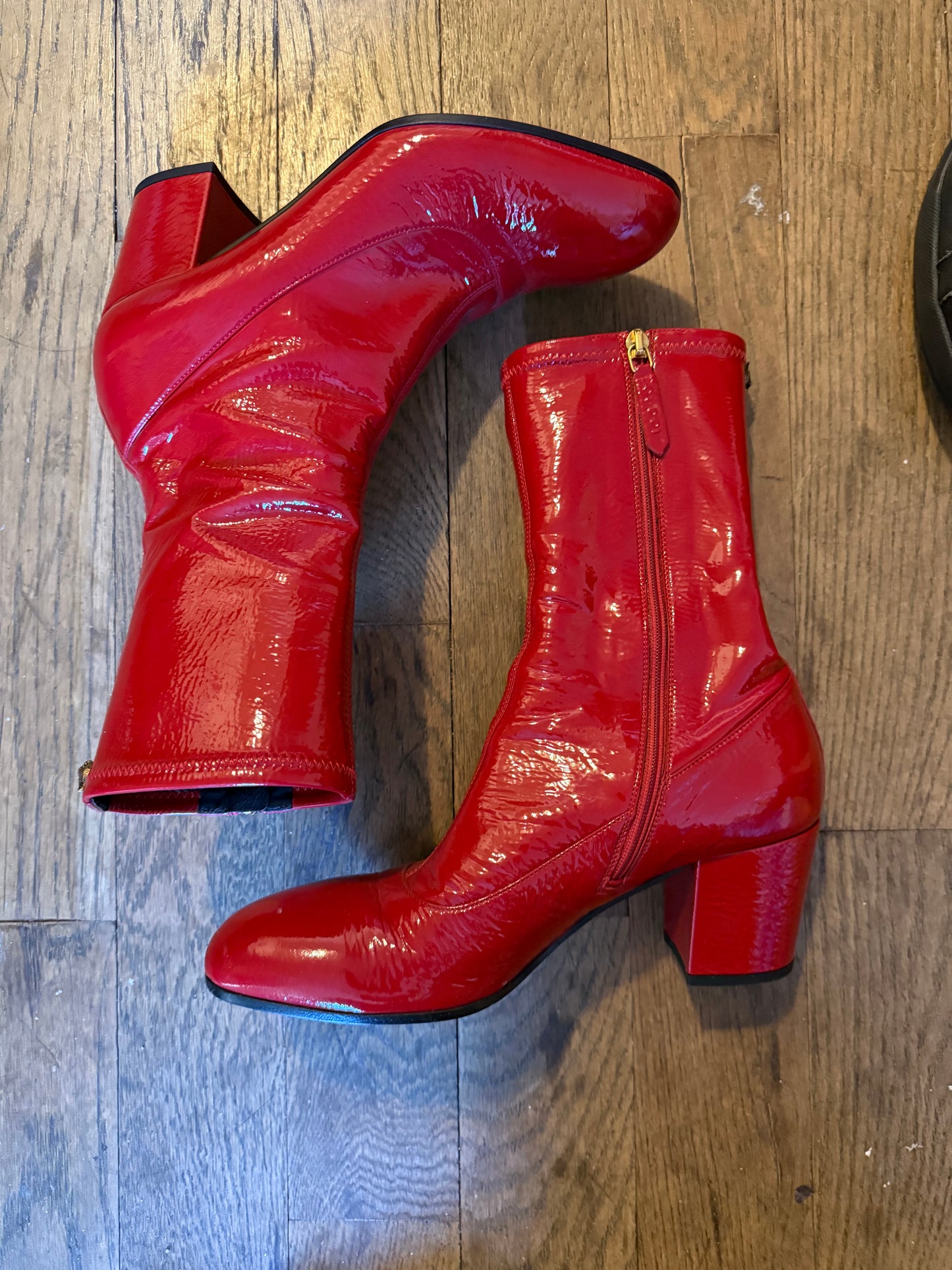 Gucci patent leather cruise heels