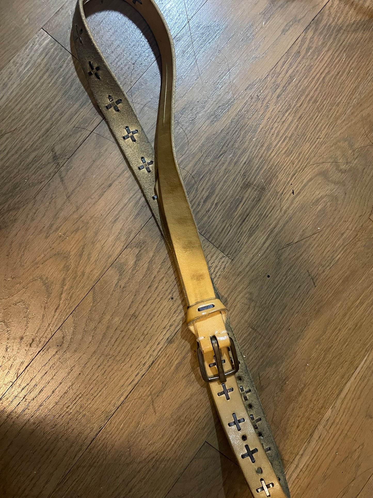 MA+ Maurizio Amedia stapled belt