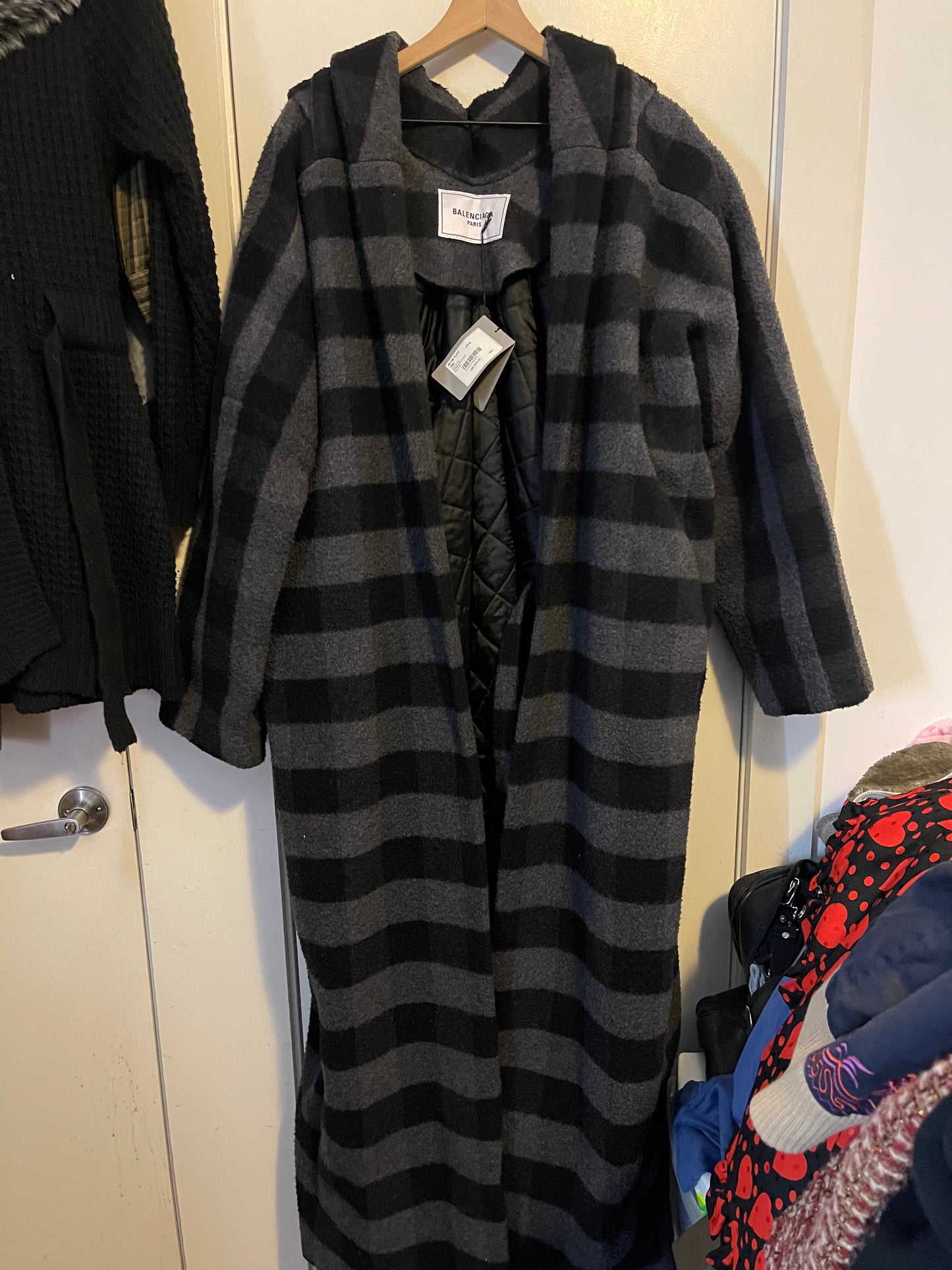 Balenciaga SS21 clones flannel coat swing single center bathrobe