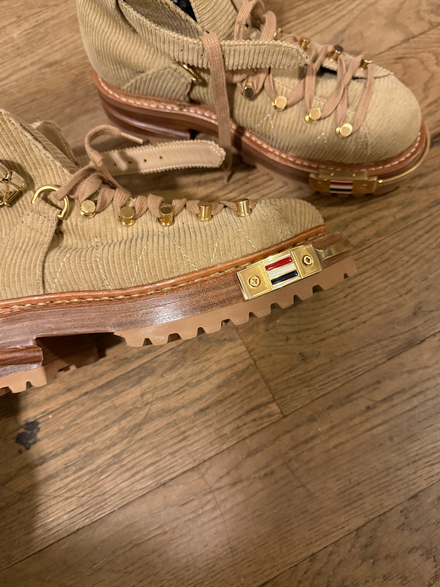 Thom Browne Corduroy ski boots