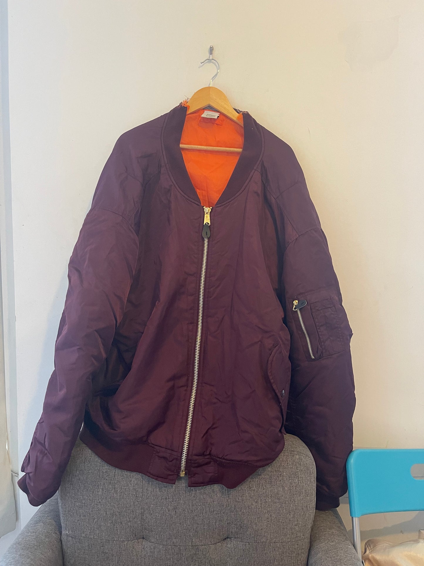 Vetements reconstructed oversized aw17 bomber