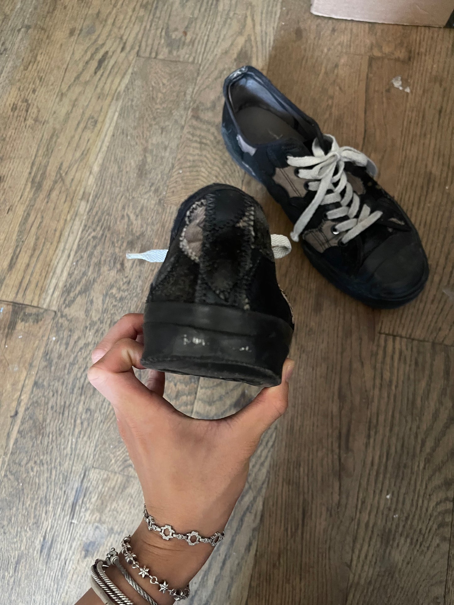 Number (n)ine AW03 crying heart patch converses