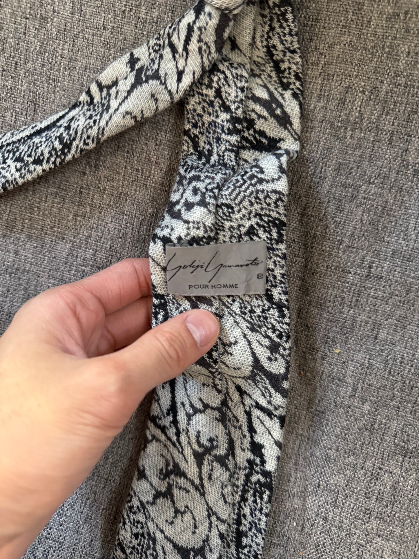 Yohji yamamoto tie printed scarf