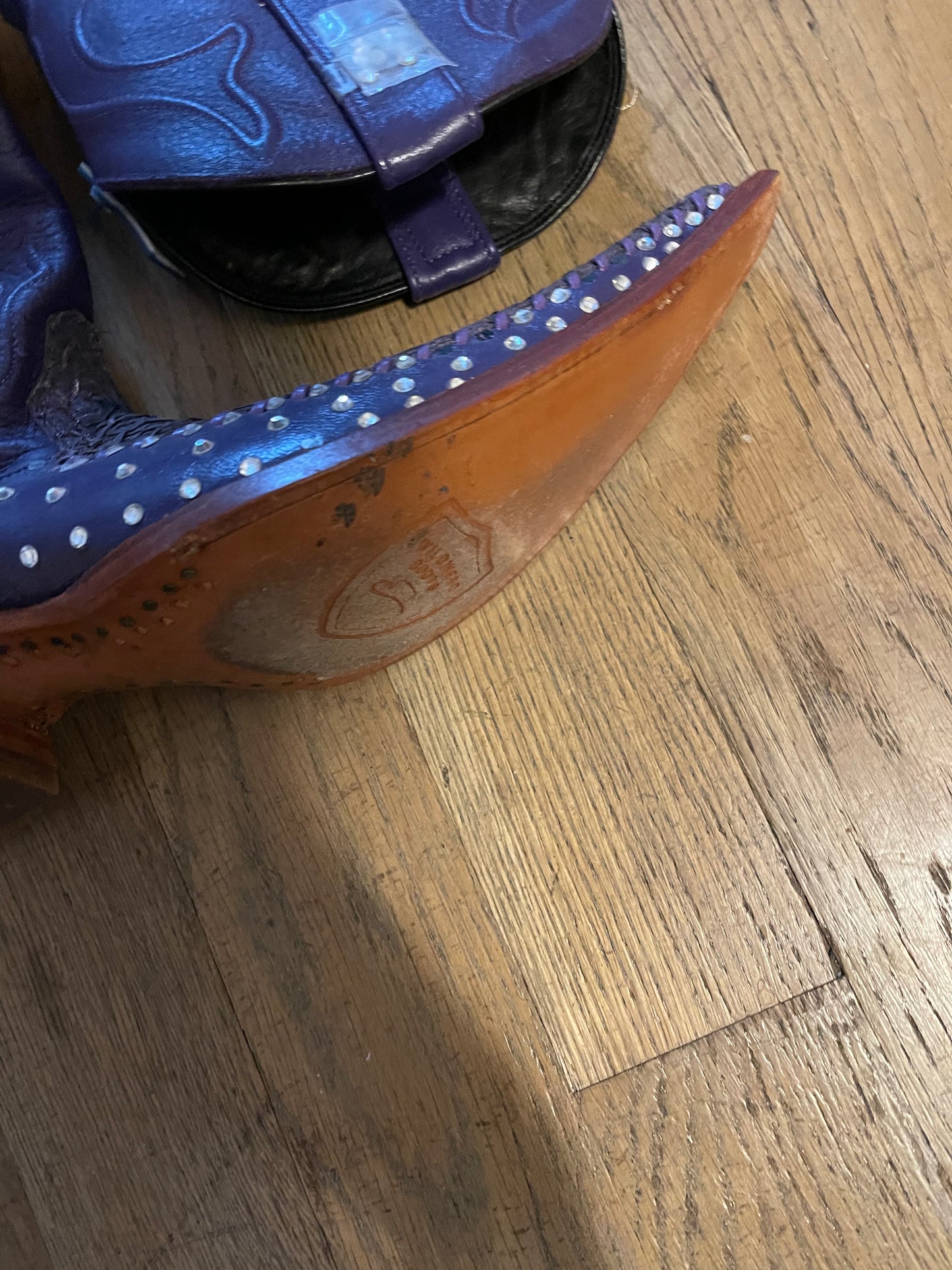 Vintage jugo boots