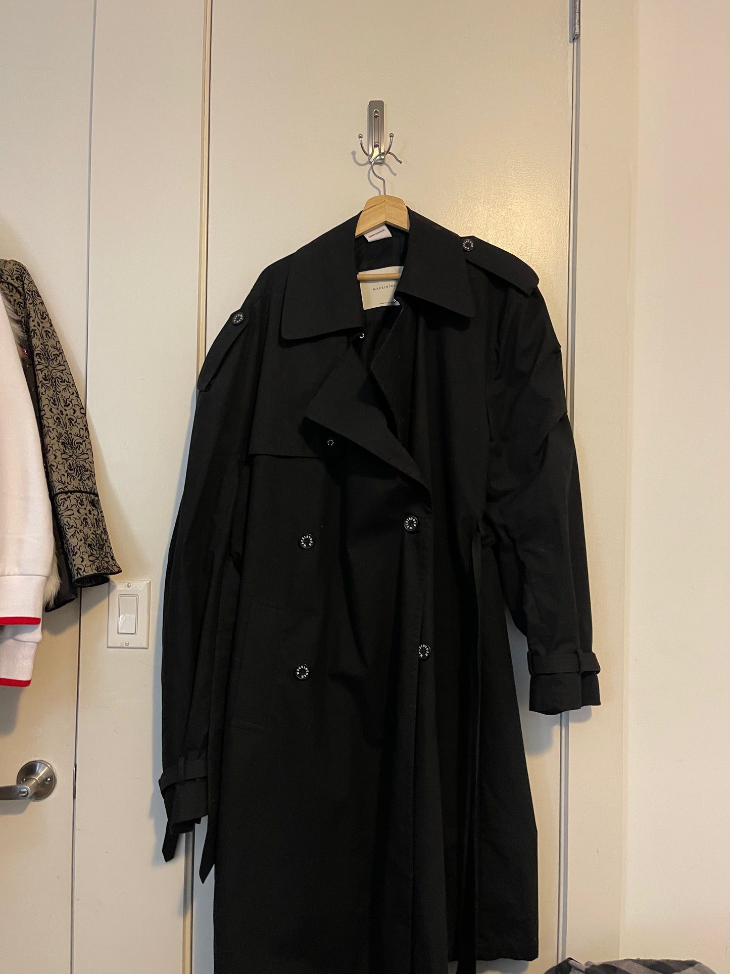 Vetements Mackintosh assymetrical trench coat