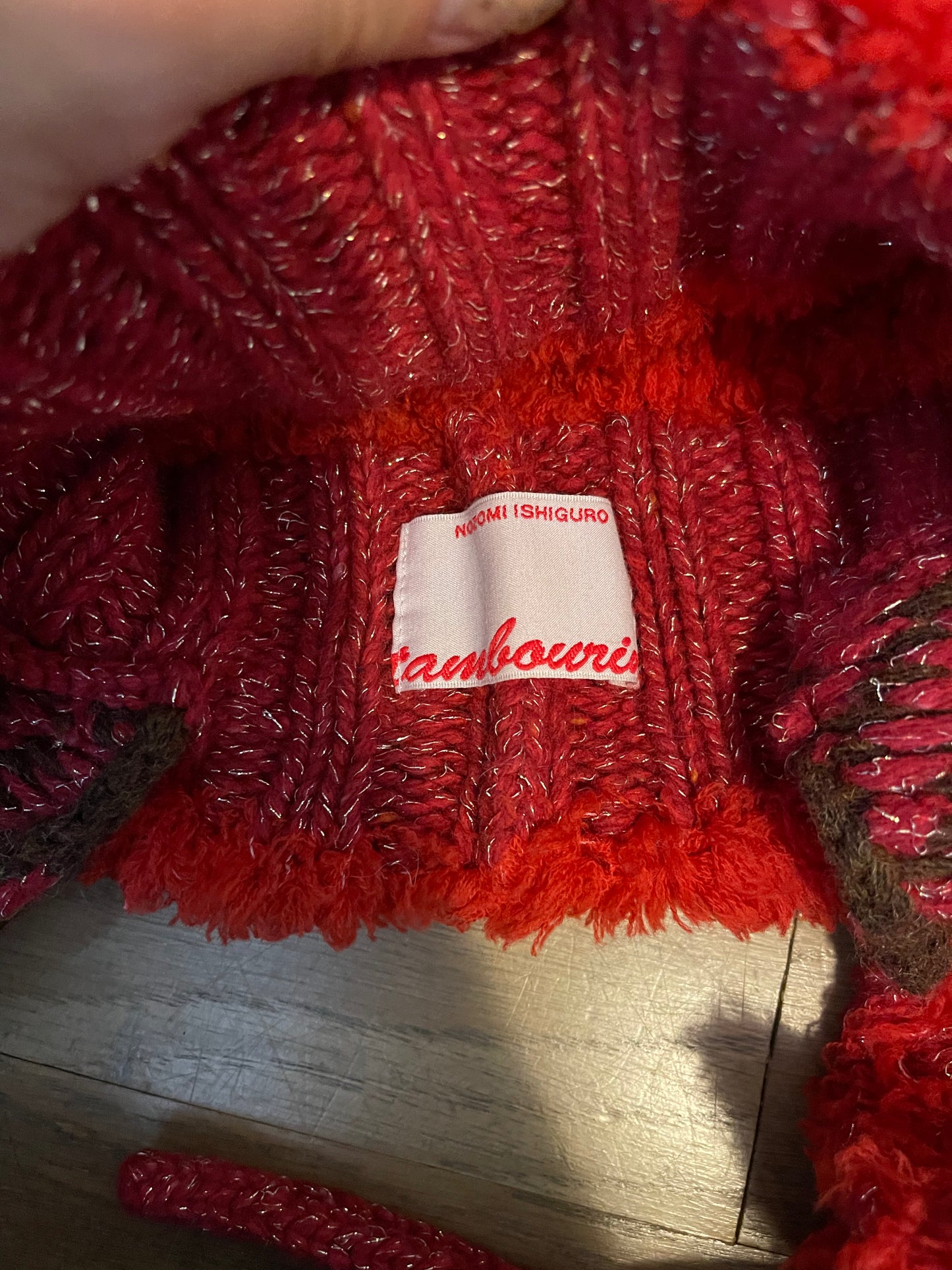 Nozomi Ishiguro fuzzy hat