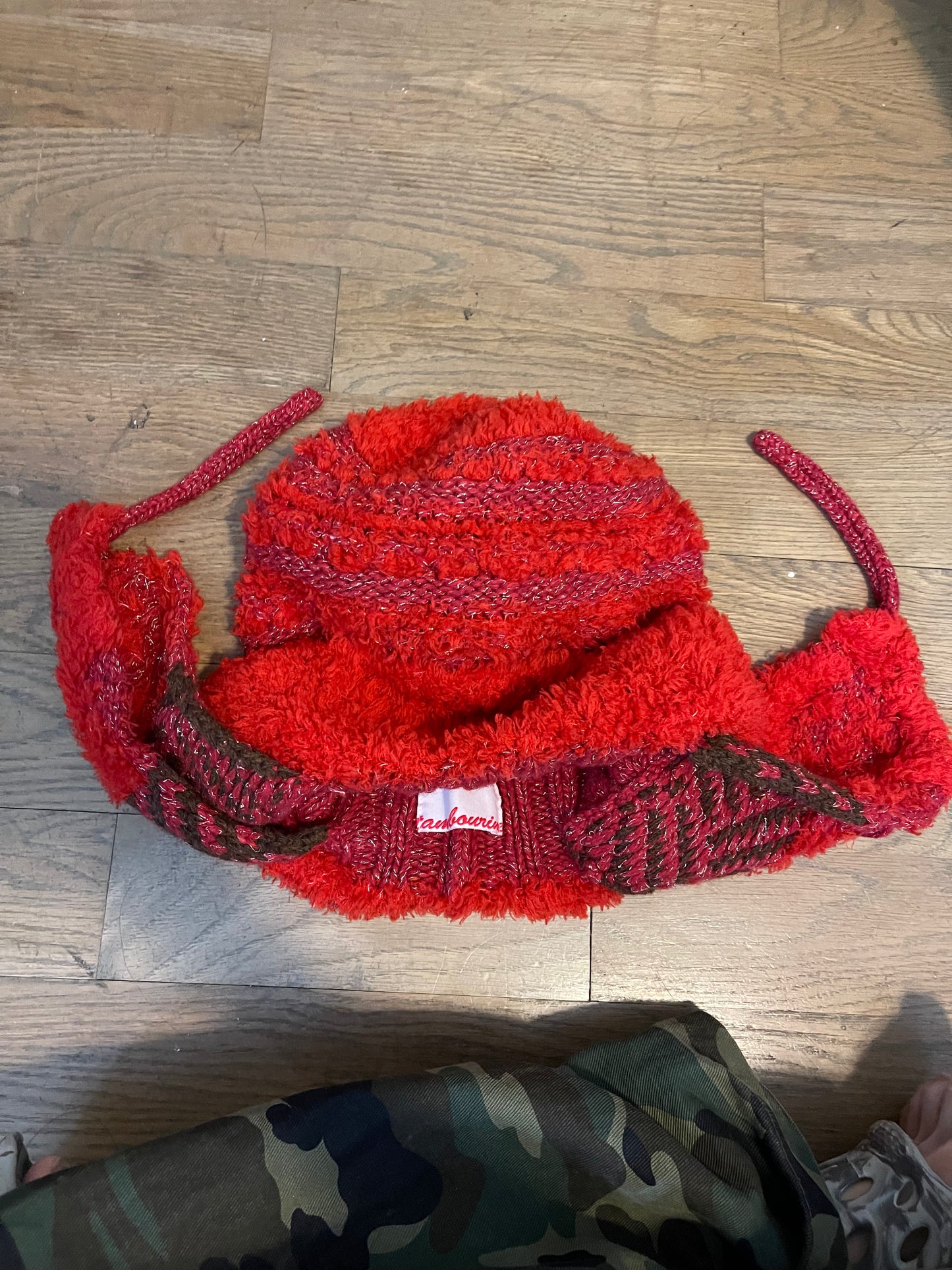 Nozomi Ishiguro fuzzy hat