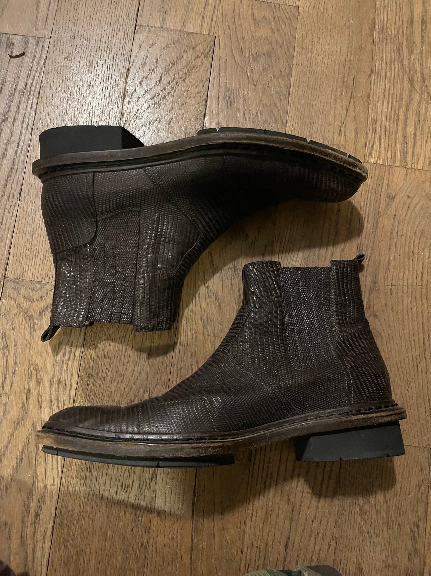 Balenciaga aw09 Chelsea lizard boots