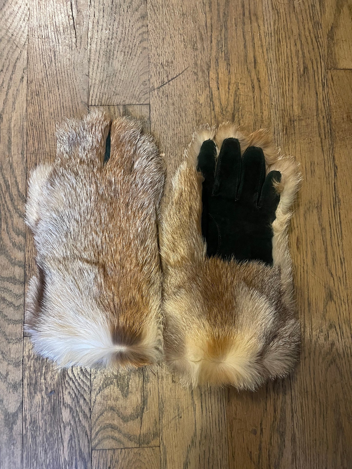 1940s fur glove