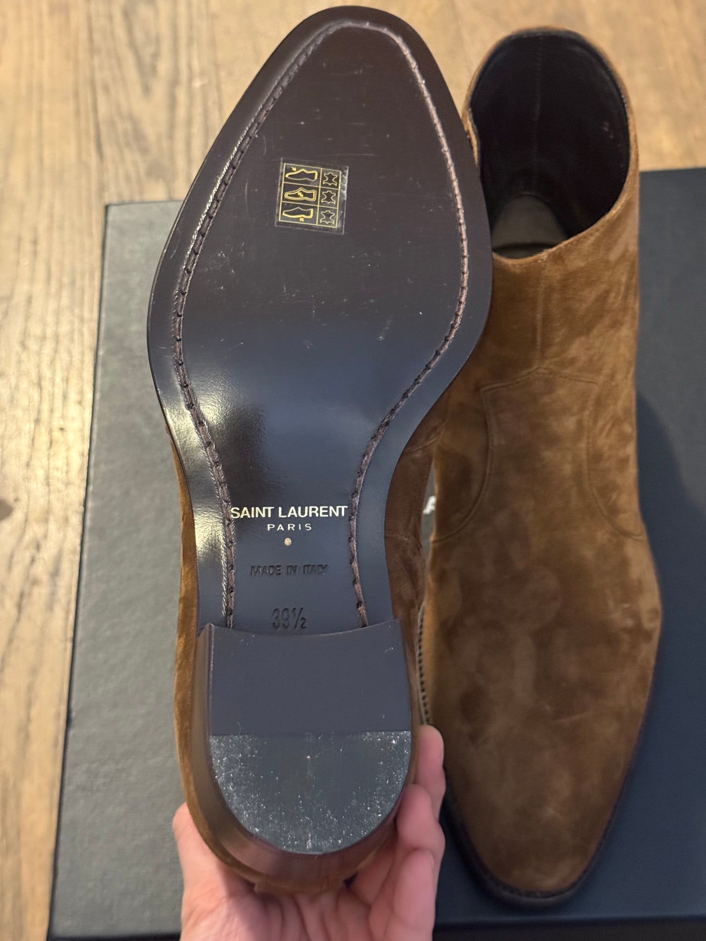 Saint Laurent 40MM Wyatt suede brown boots