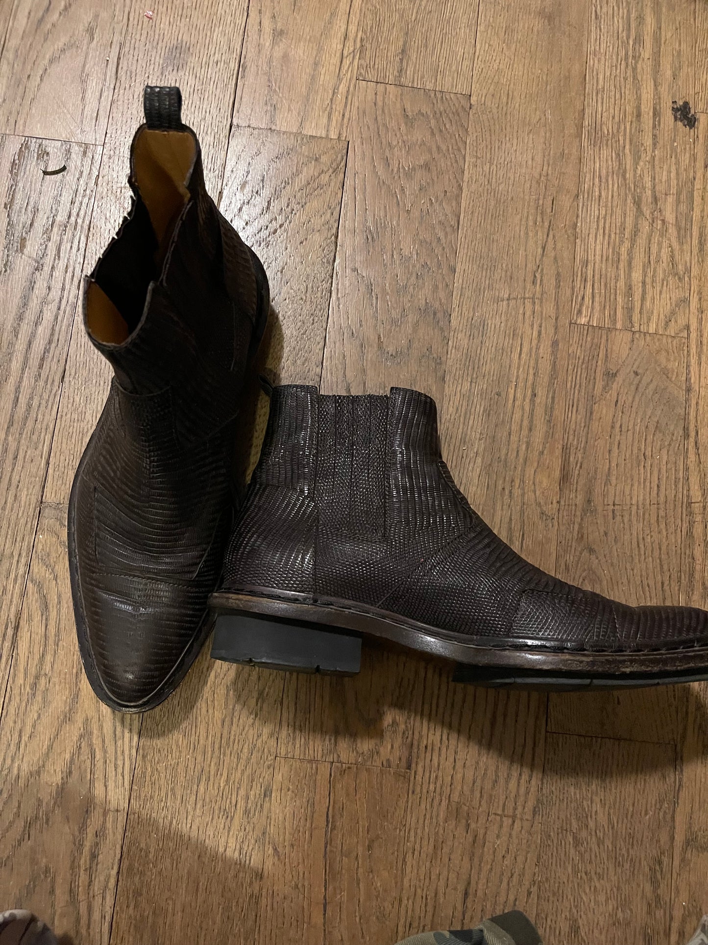 Balenciaga aw09 Chelsea lizard boots