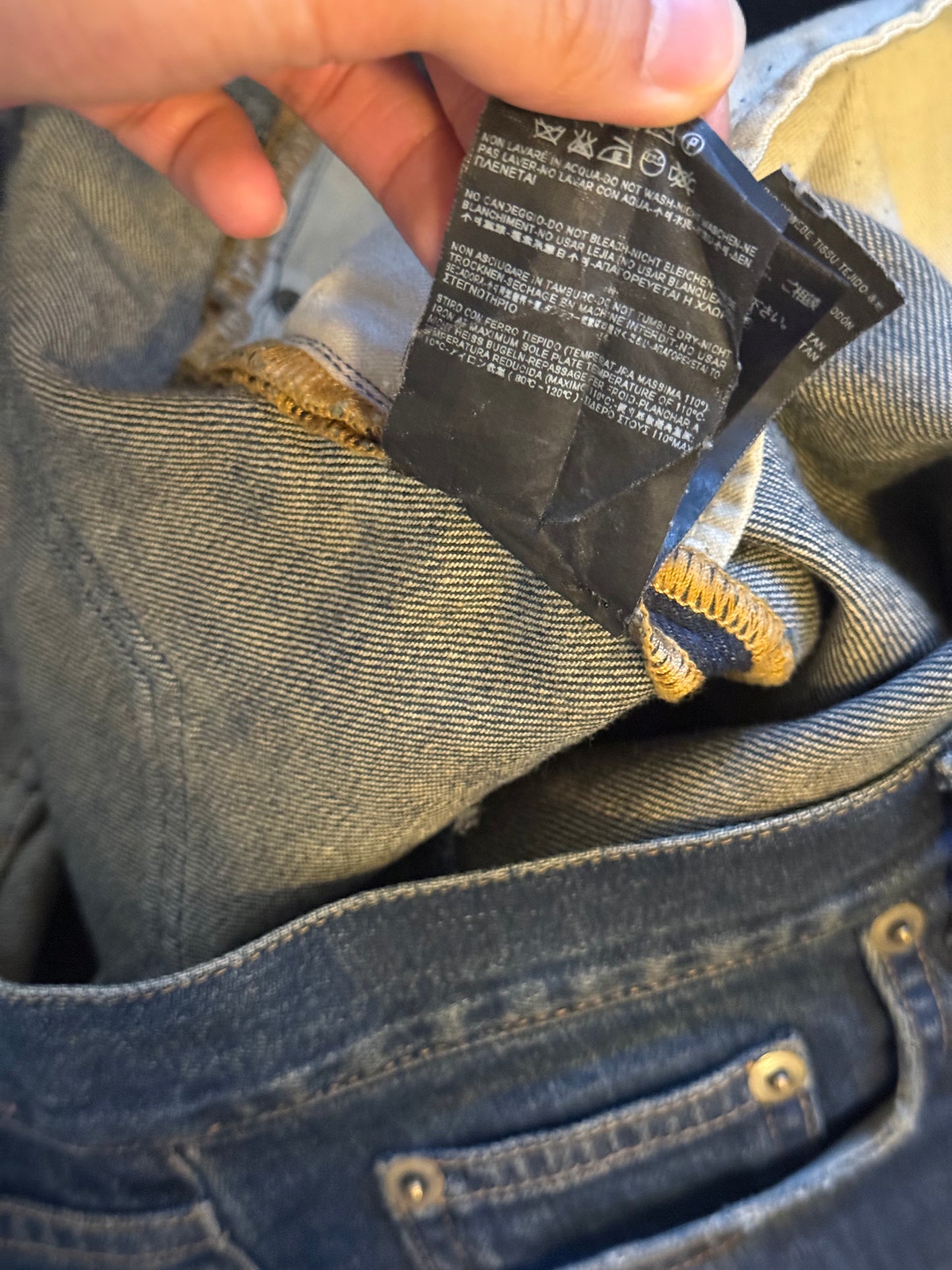 Saint Laurent dark blue d09 raw hem denim