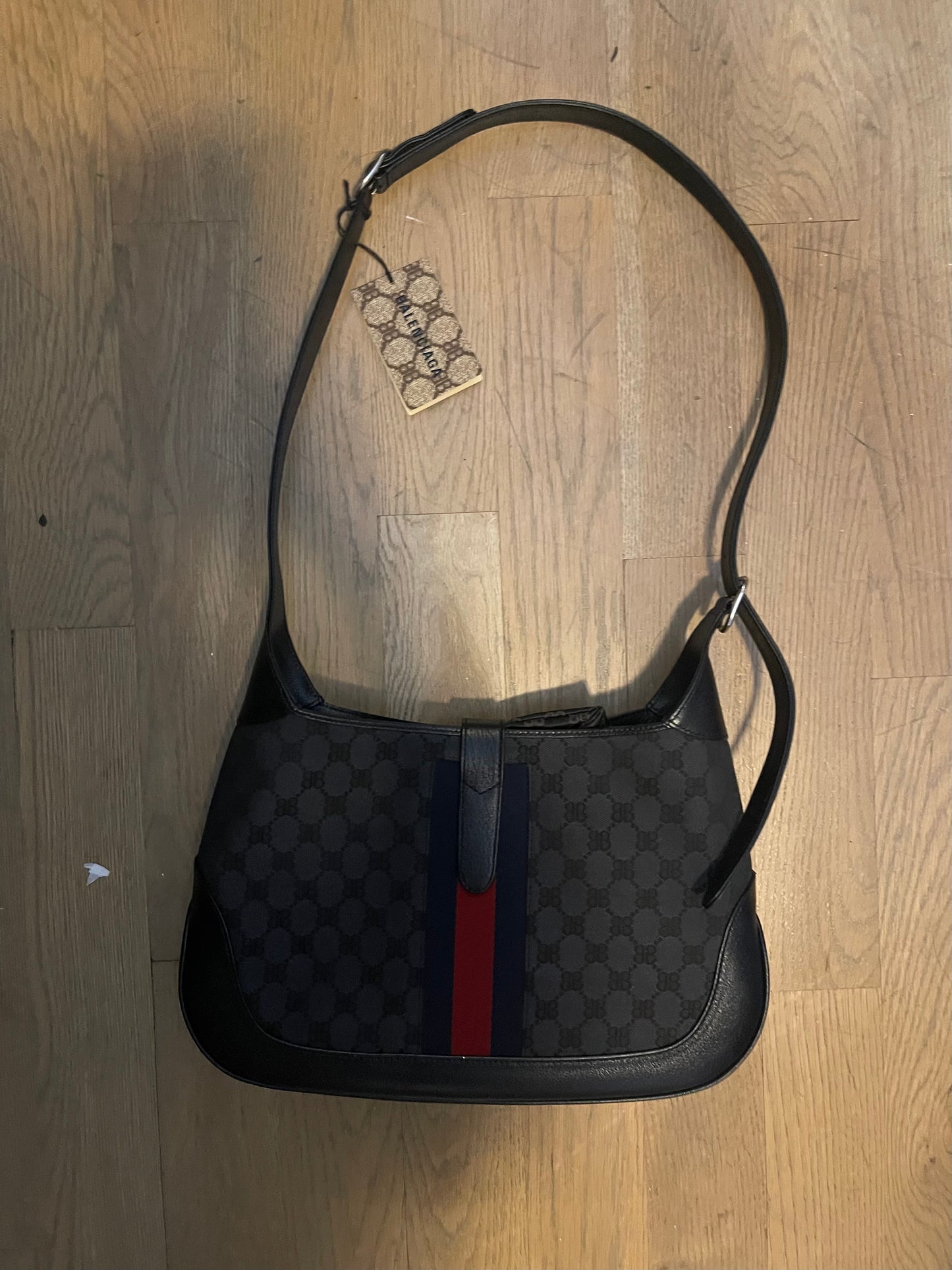 Balenciaga AW21 hacker Jackie bag