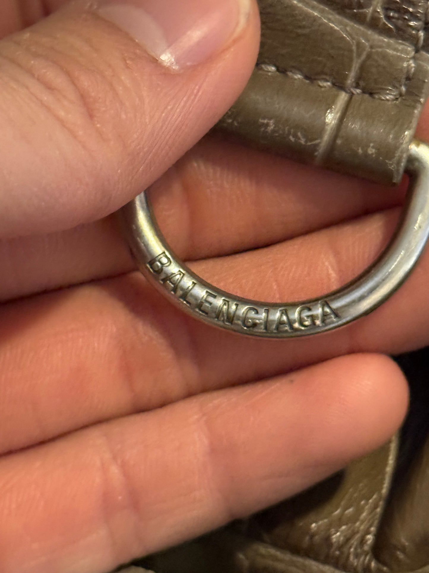 Balenciaga medium le cagole bag