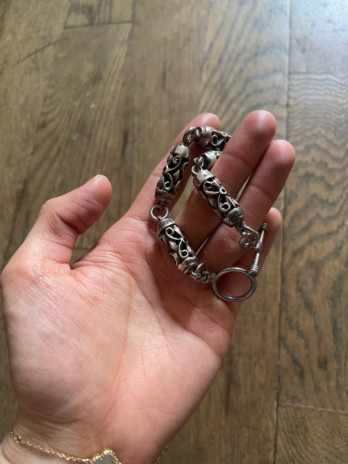 Barrel silver bracelet