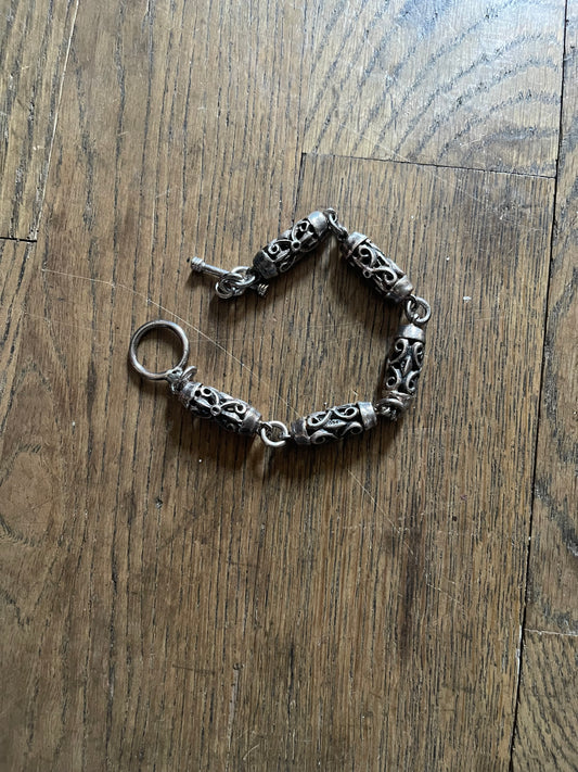 Barrel silver bracelet