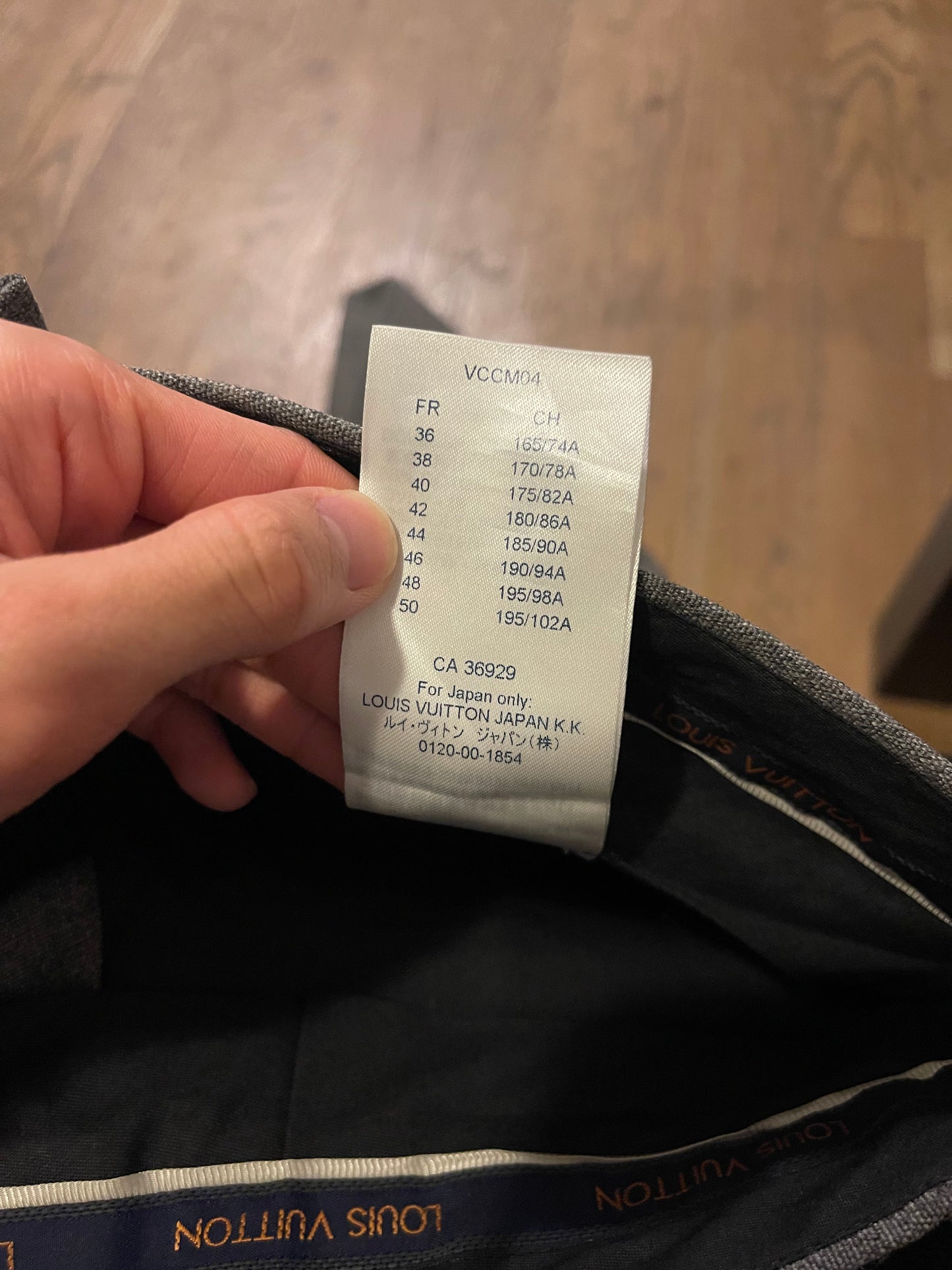 Louis Vuitton FW19 skater trouser