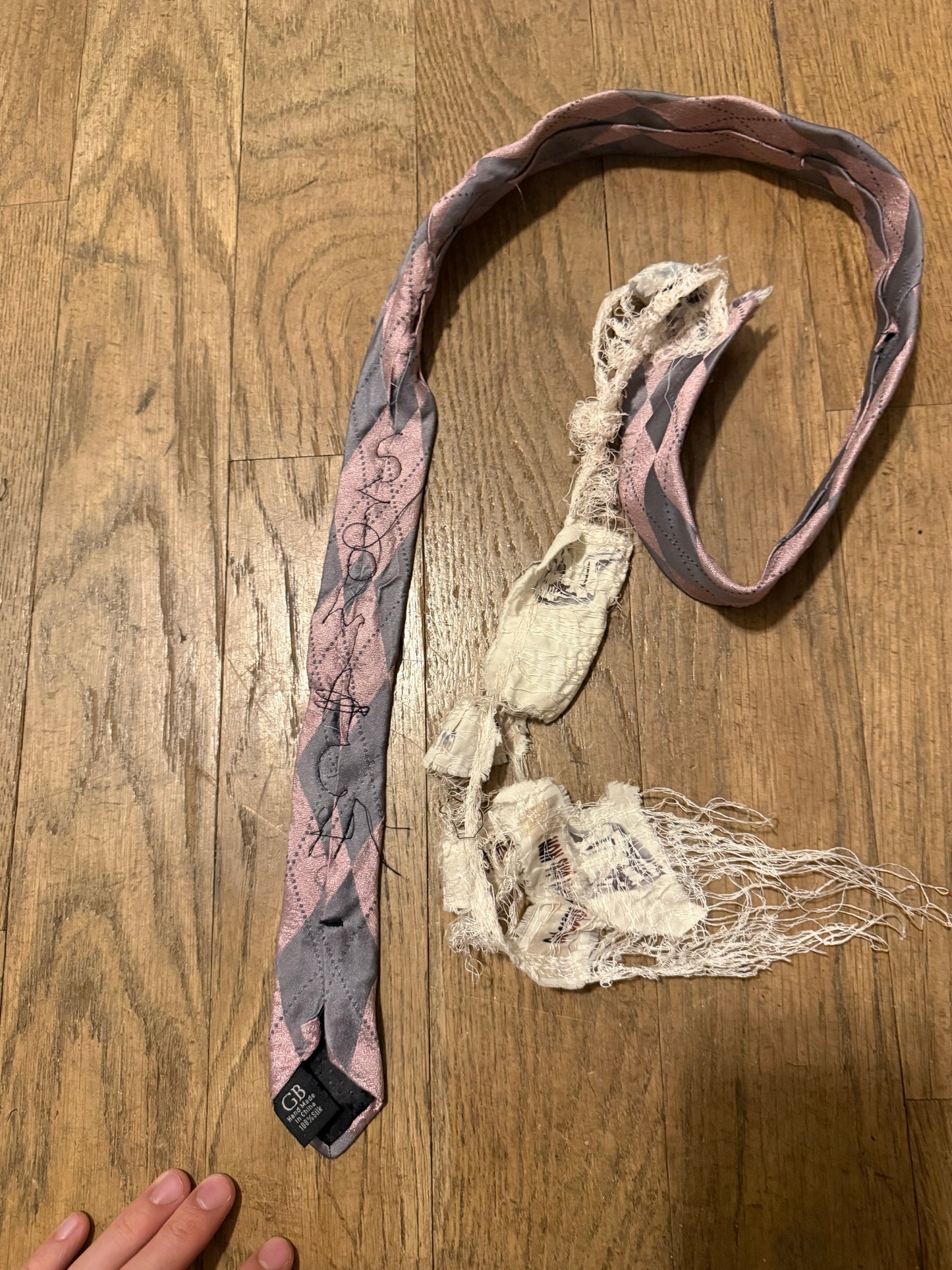 Retail pharmacy like tie