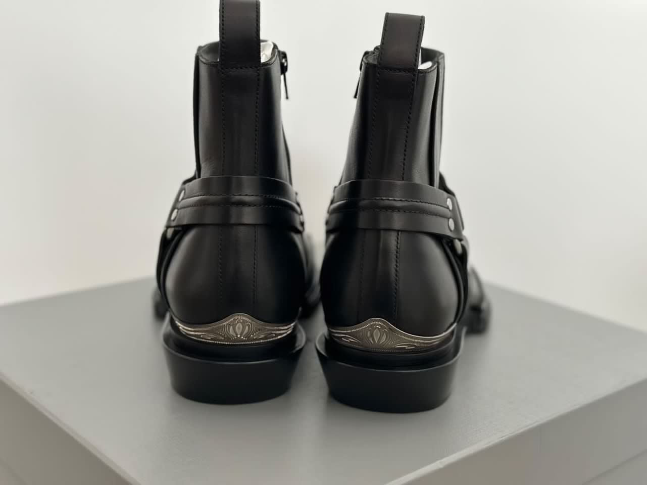 Balenciaga Santiag steel toe boots